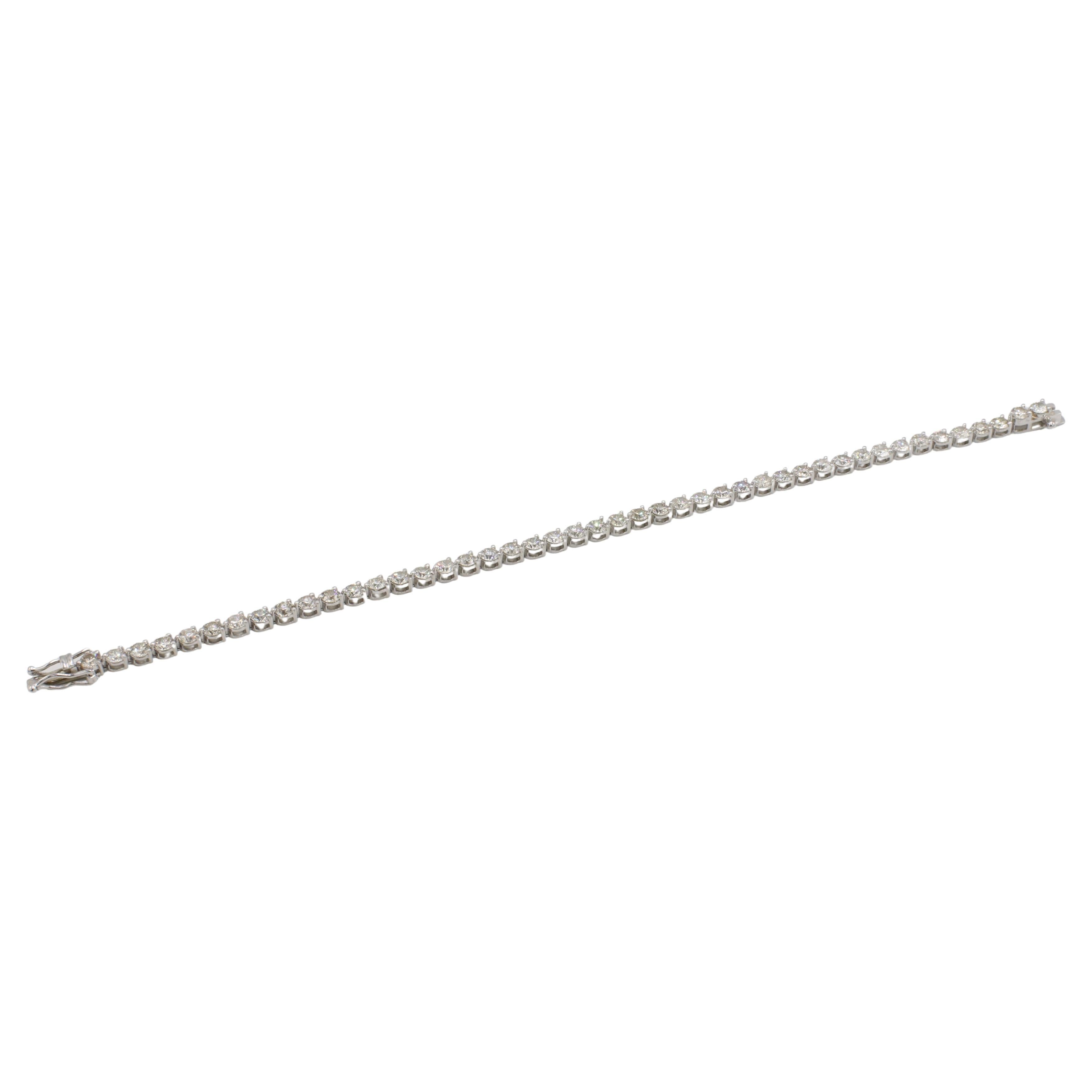 Modern 14 Karat White Gold 6.50 Carat Natural Diamond Tennis Line Bracelet For Sale