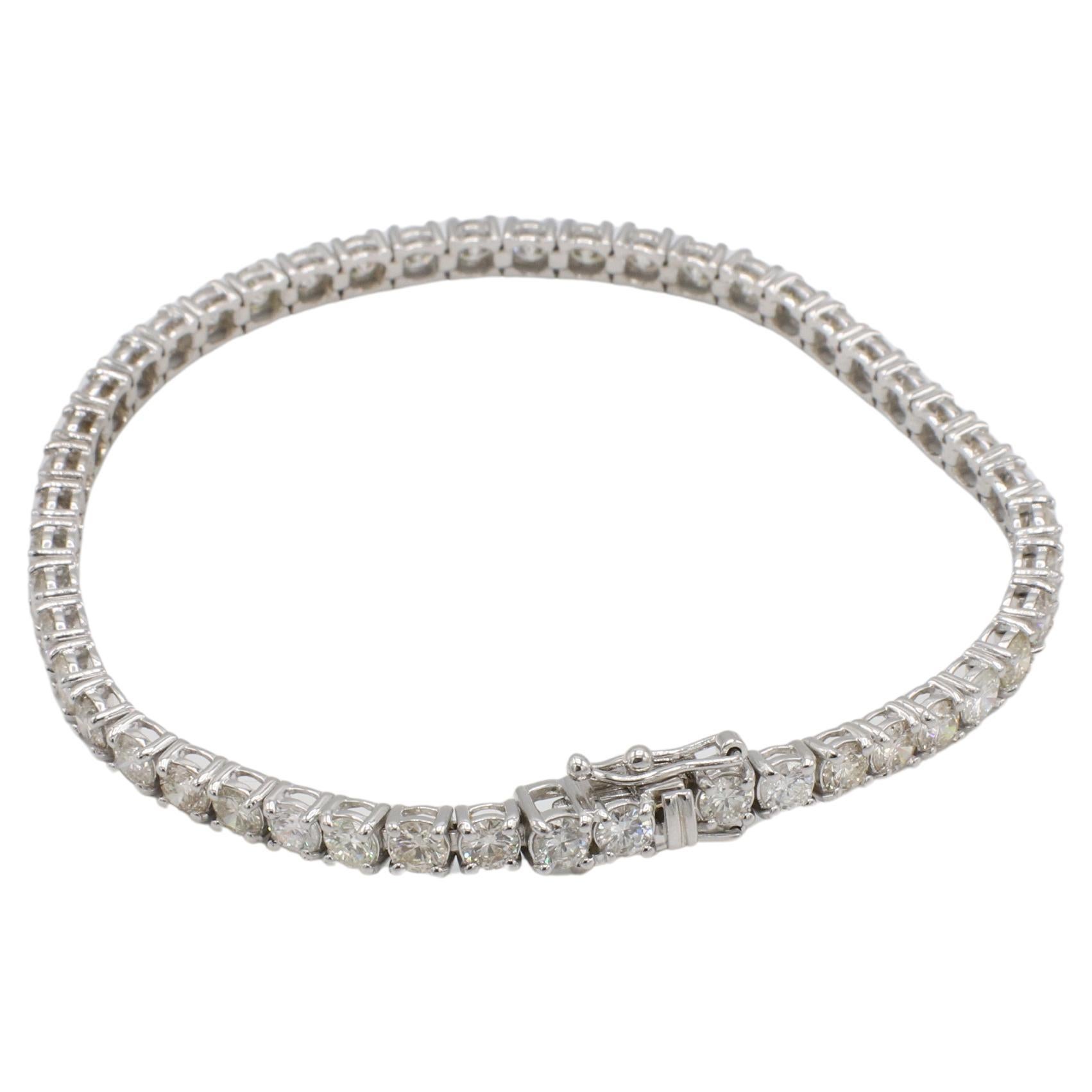 Moderno Bracciale Tennis Line in oro bianco 14 carati con diamanti naturali da 7,69 carati in vendita