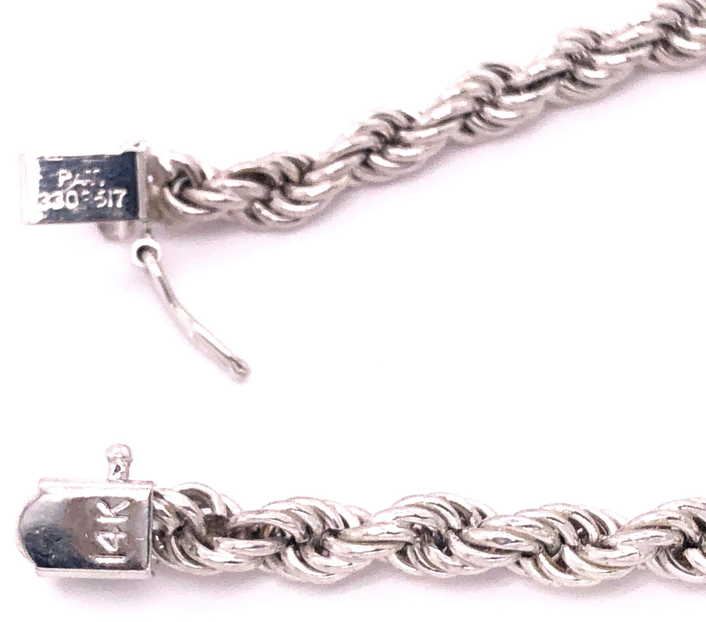 14 Karat White Gold Bracelet In Good Condition For Sale In Manhasset, NY