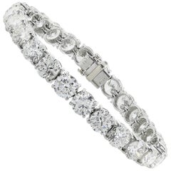 14 Karat White Gold 9.52 Carat Diamond Tennis Bracelet