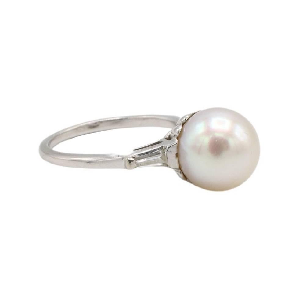 Round Cut 14 Karat White Gold Akoya Cultured Pearl & Natural Diamond Cocktail Ring For Sale