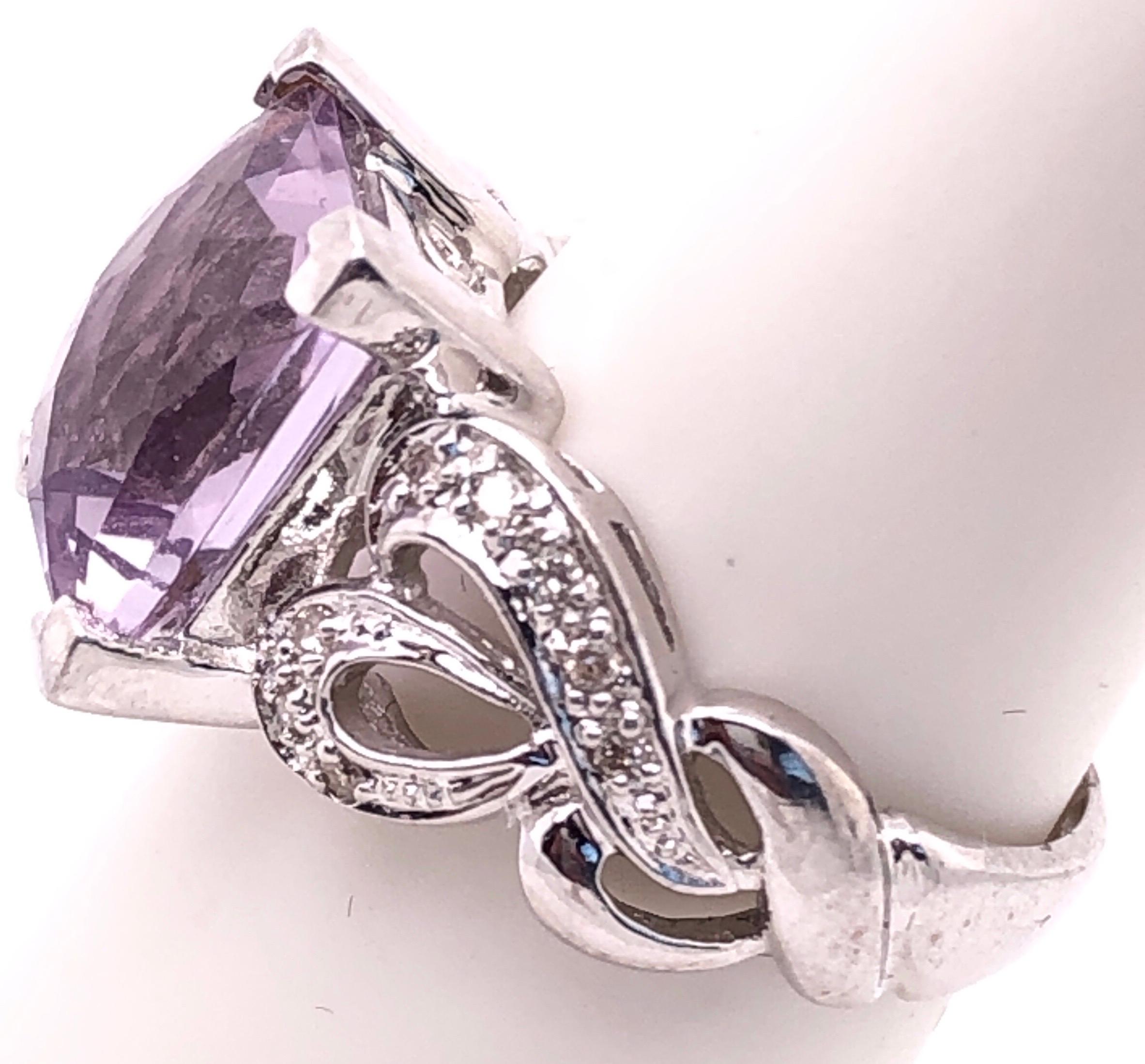 Modern 14 Karat White Gold Amethyst Solitaire Ring with Diamond Accents For Sale