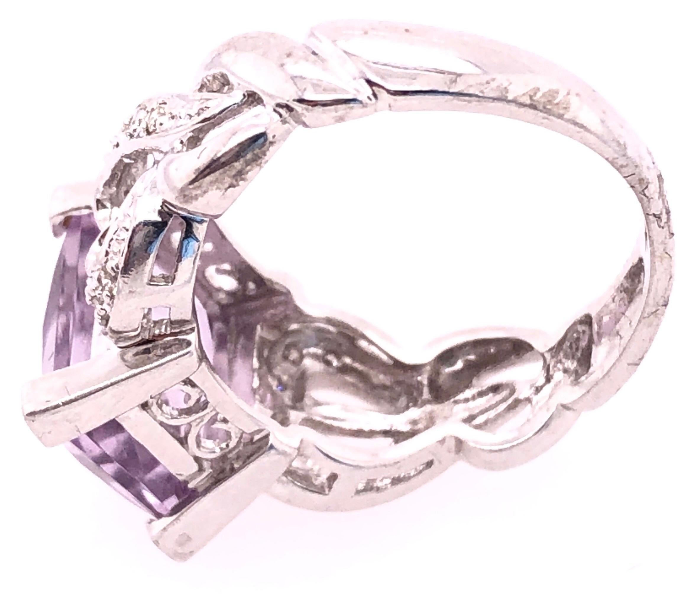 14 Karat White Gold Amethyst Solitaire Ring with Diamond Accents For Sale 1