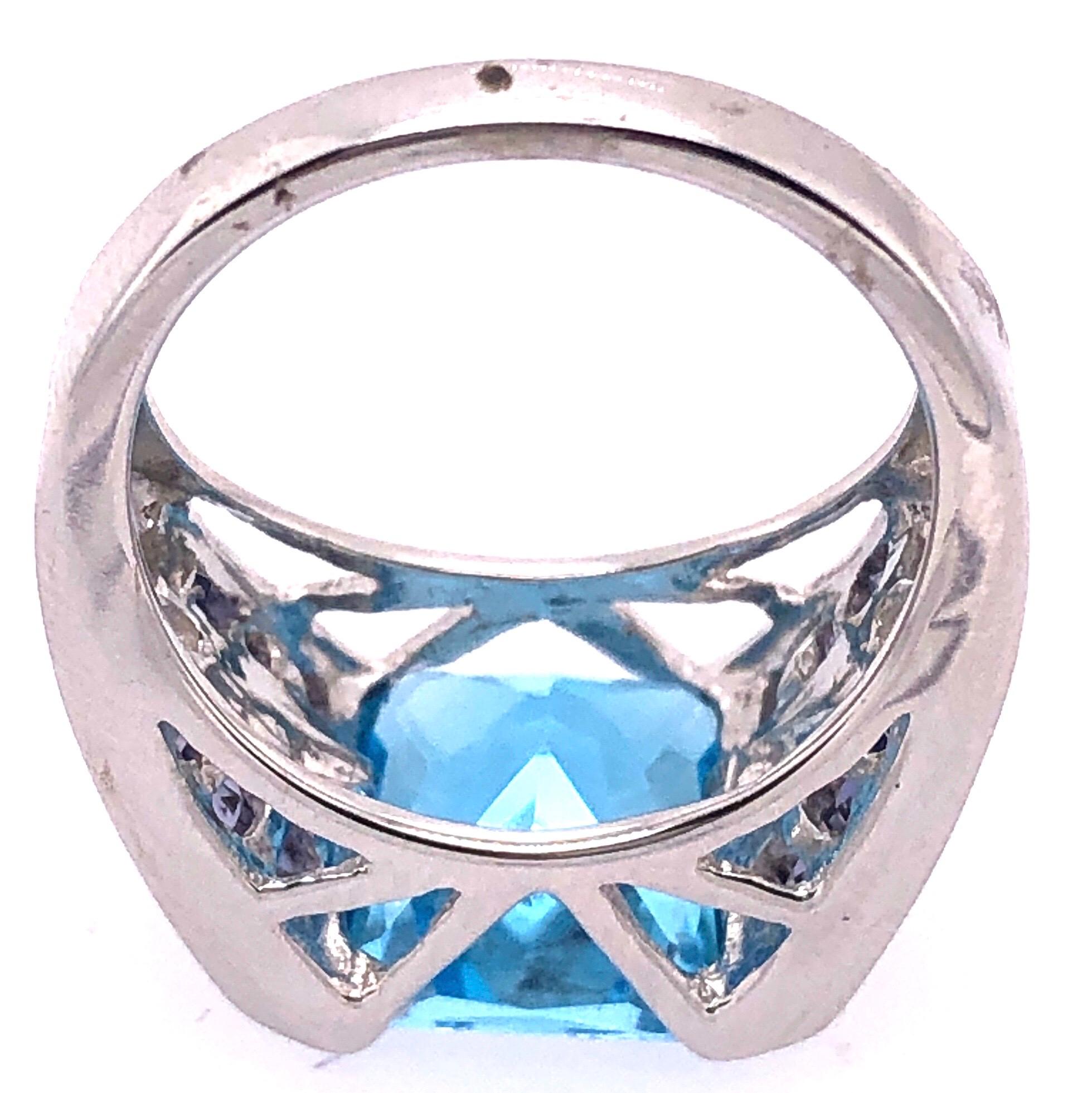 14 Karat White Gold and Blue Zirconium Ring For Sale 2