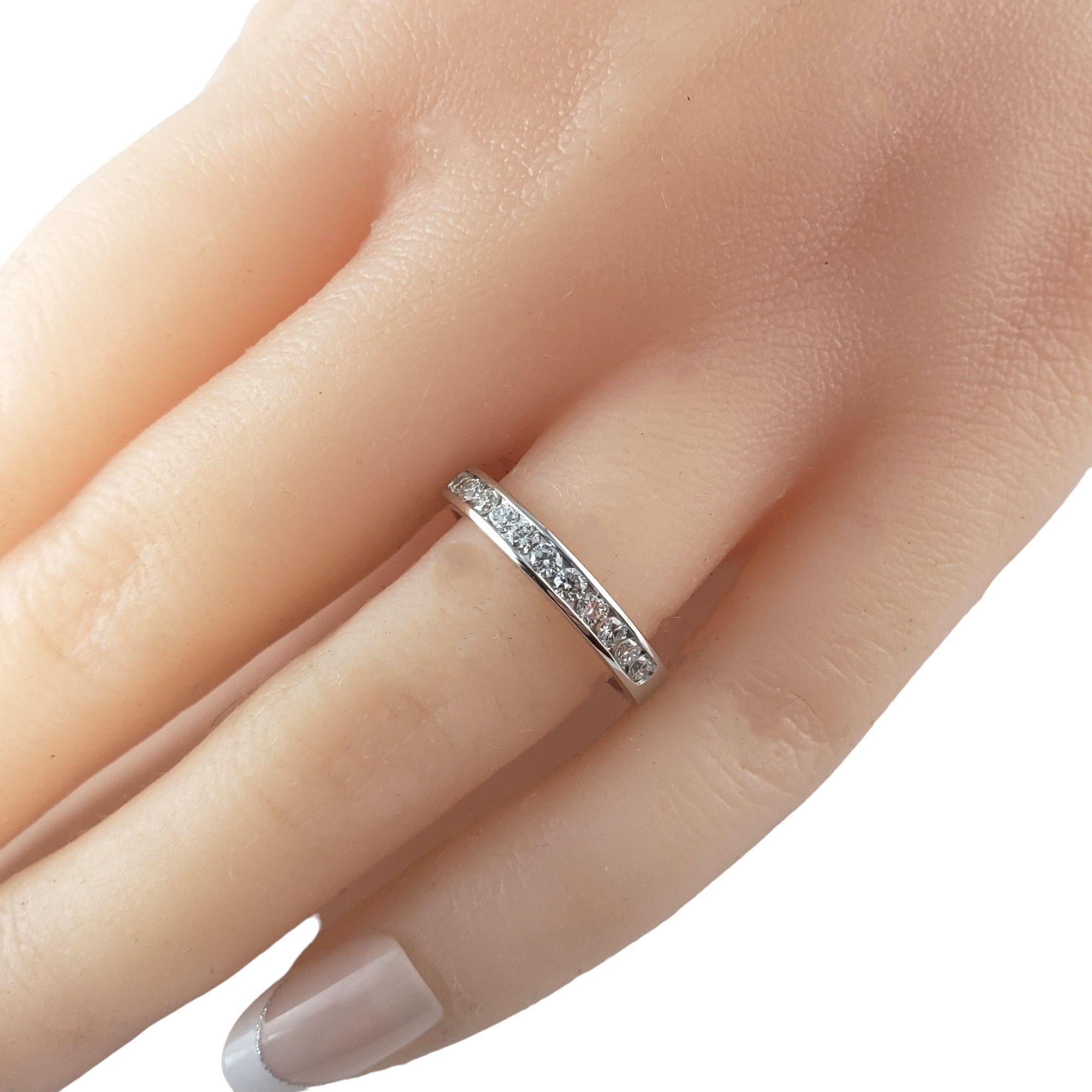 Bague jonc en or blanc 14 carats et diamants taille 6 n°14729 en vente 3