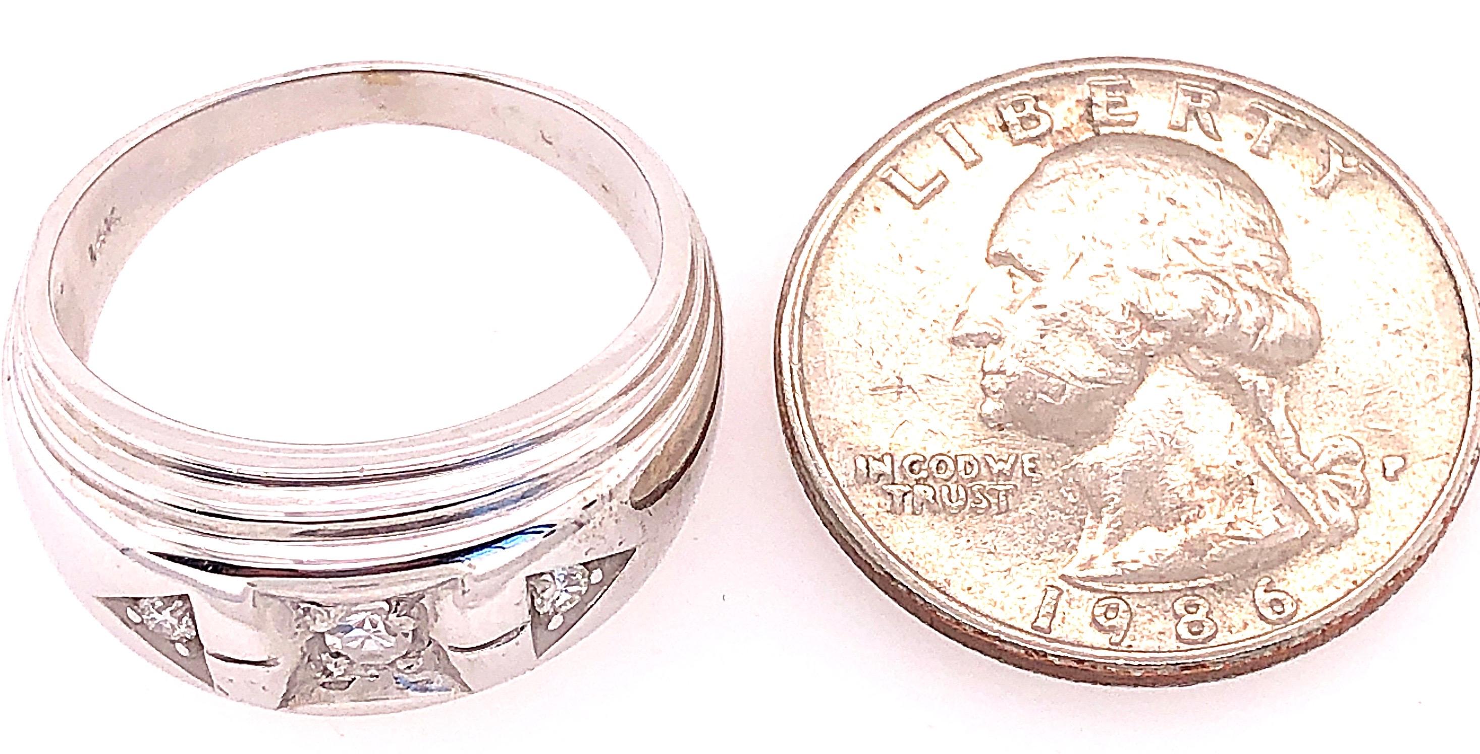 14 Karat White Gold and Diamond Band Wedding Bridal Ring For Sale 2