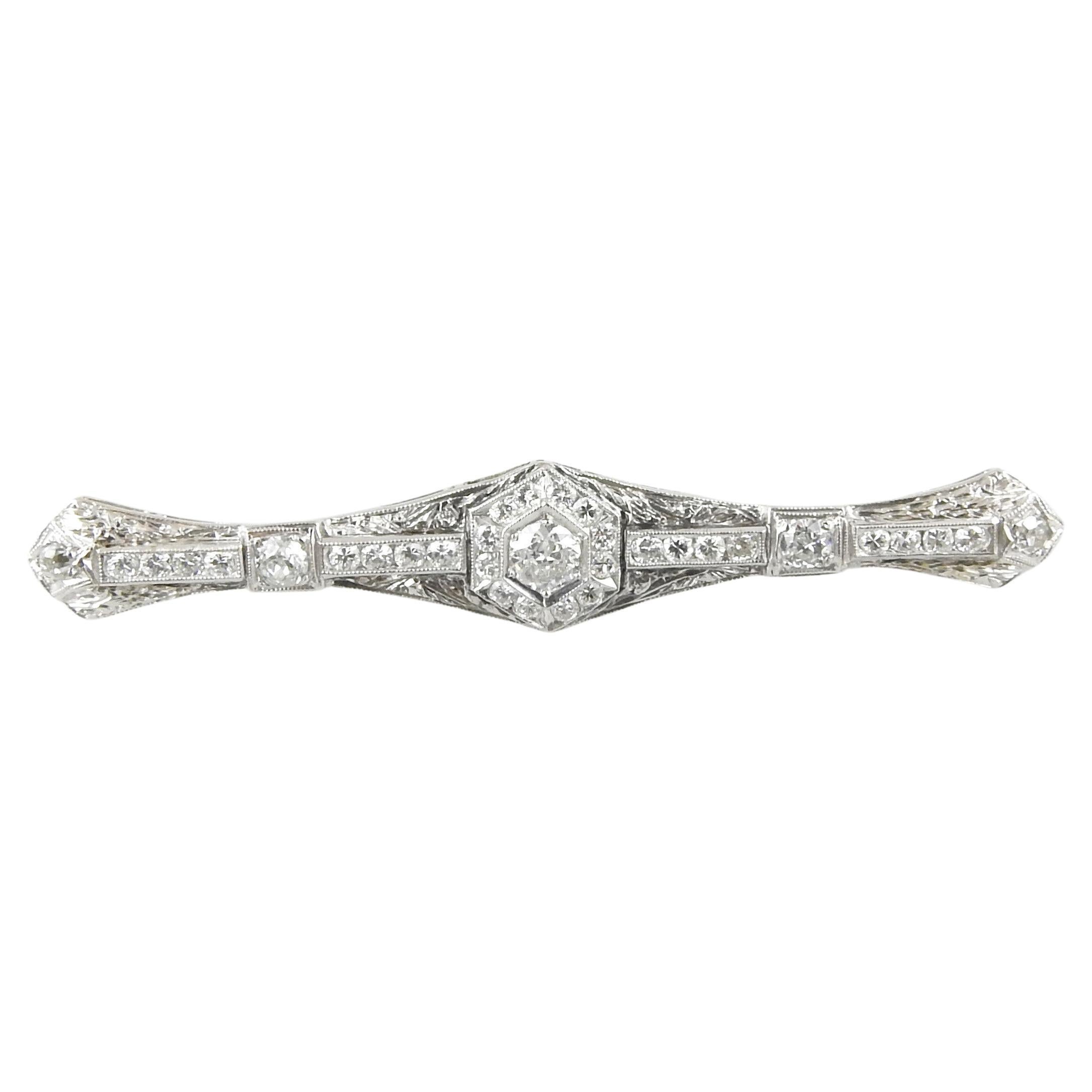 Épingle à barre en or blanc 14 carats et diamants n°5343 en vente