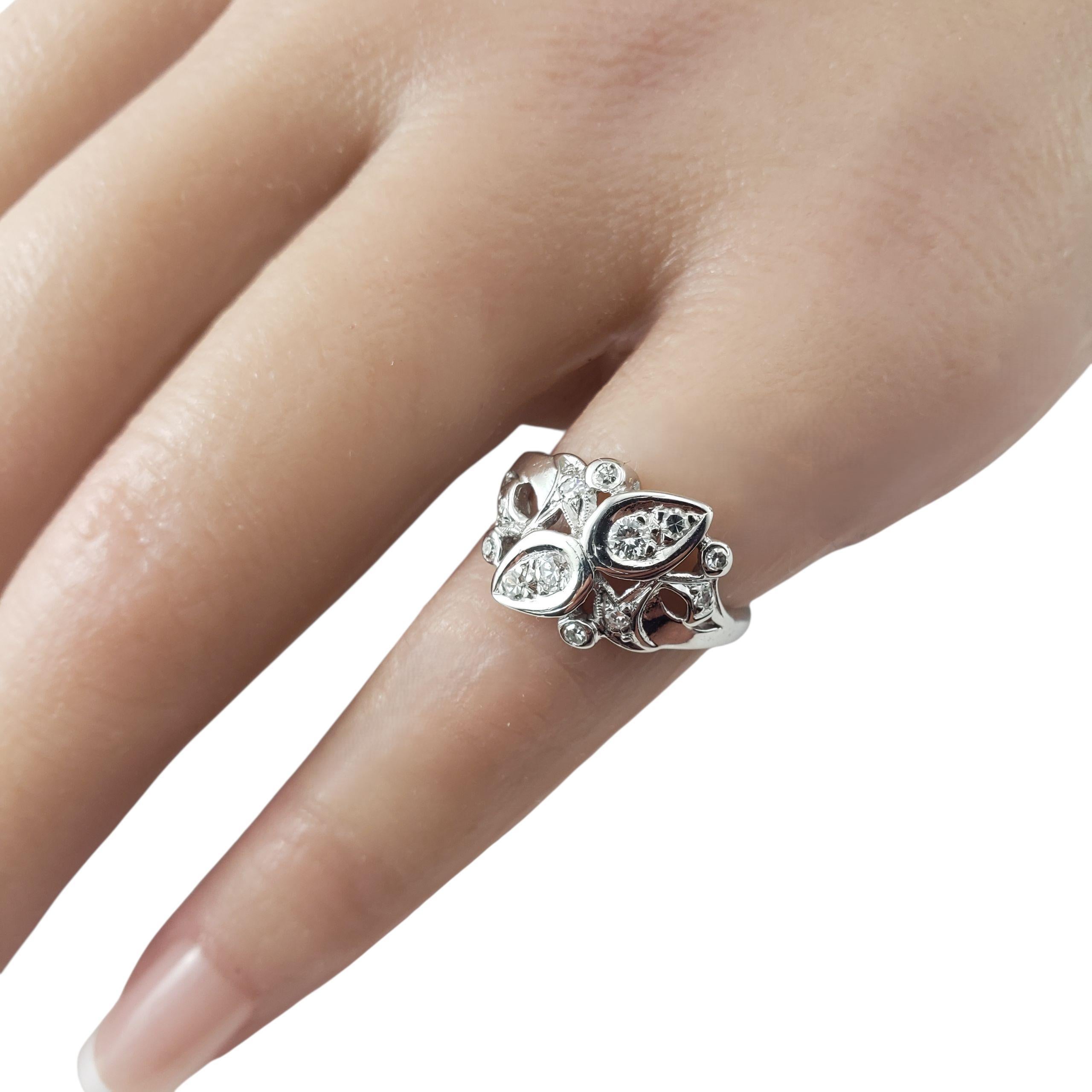 14 Karat Weißgold und Diamant-Cluster-Ring Größe 3,25-3,5 #22489 im Angebot 3