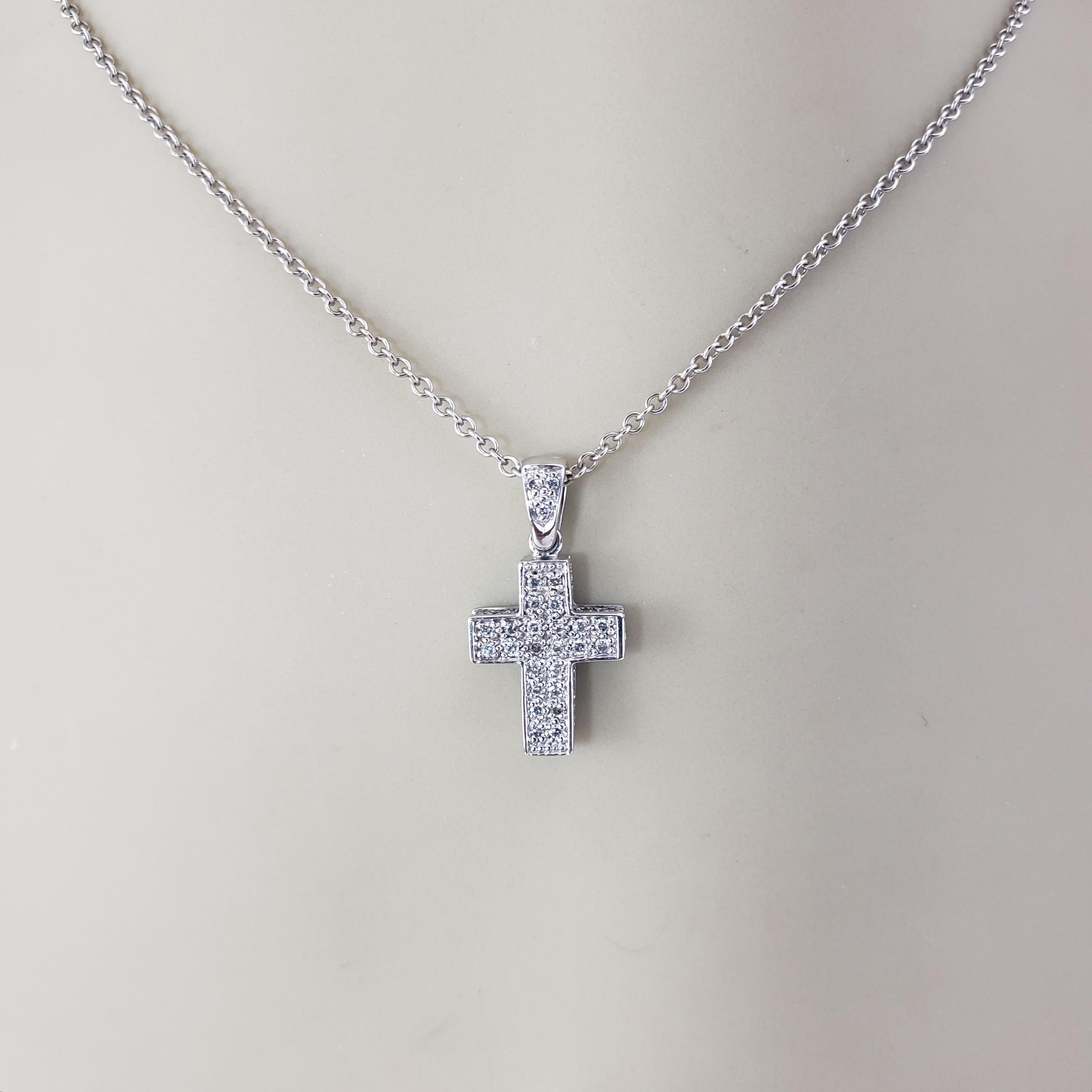 14 Karat White Gold and Diamond Cross Pendant #21870 en venta 3