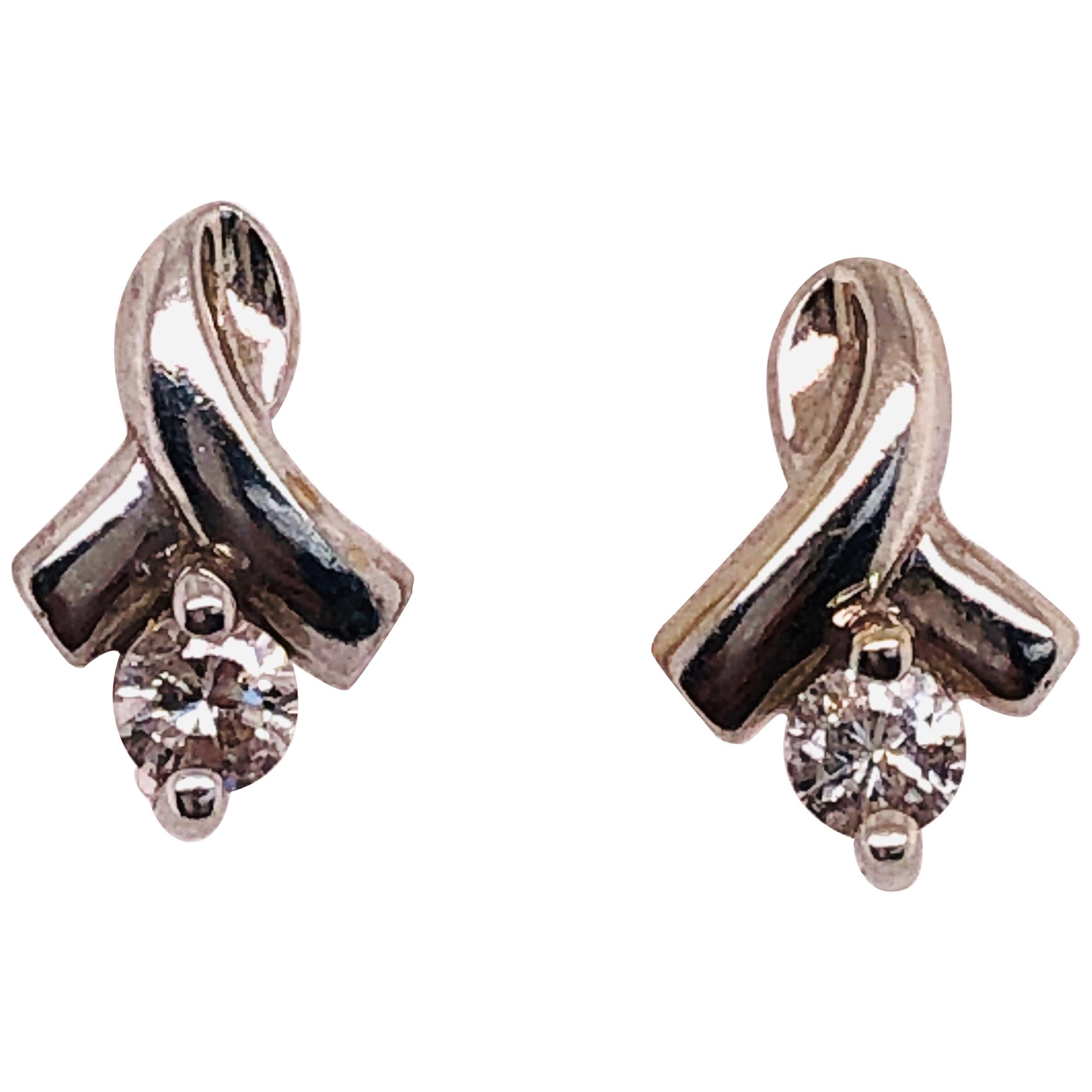 14 Karat White Gold and Diamond Drop Earrings 0.30 Total Diamond Weight For Sale