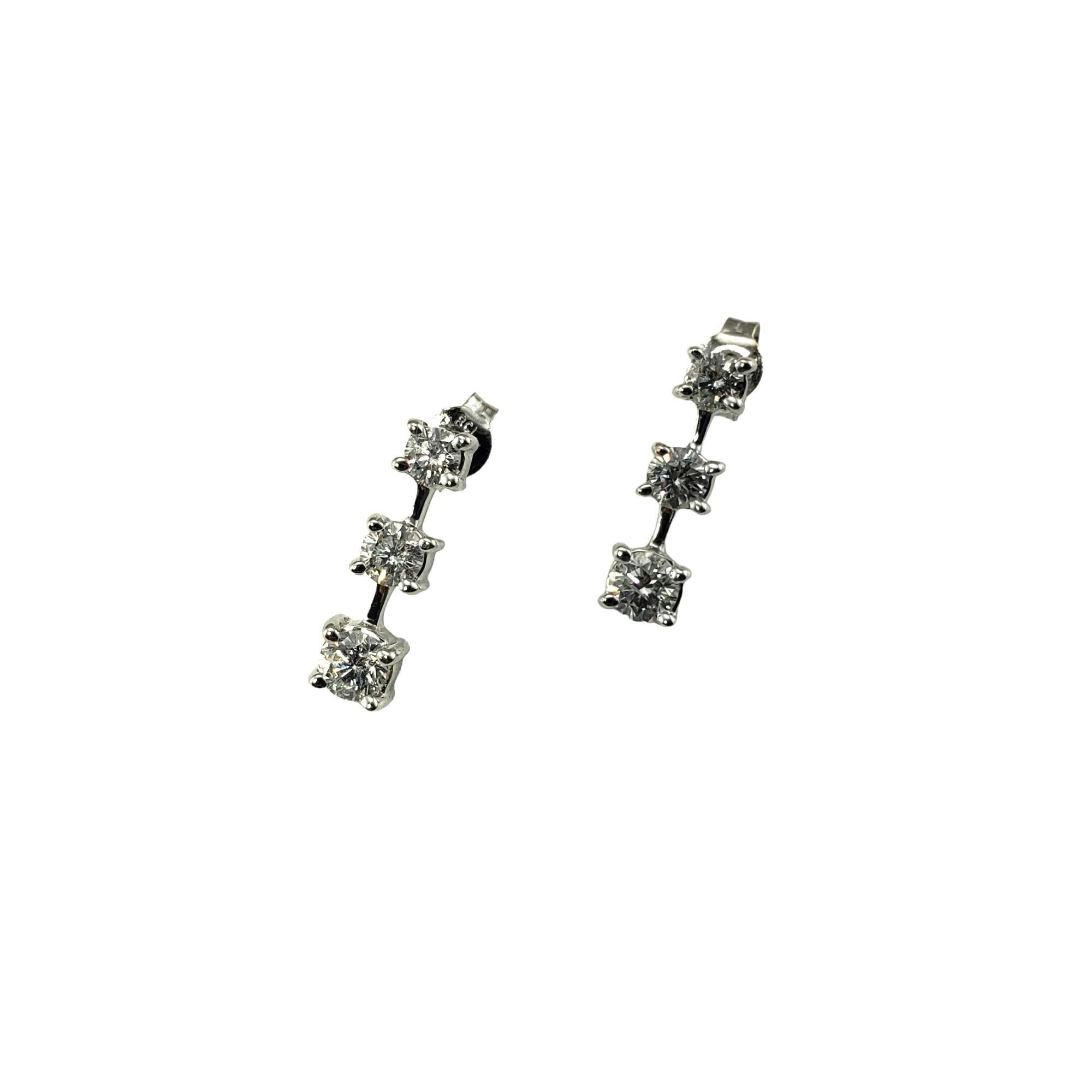 Round Cut 14 Karat White Gold and Diamond Drop Earrings #15316 For Sale
