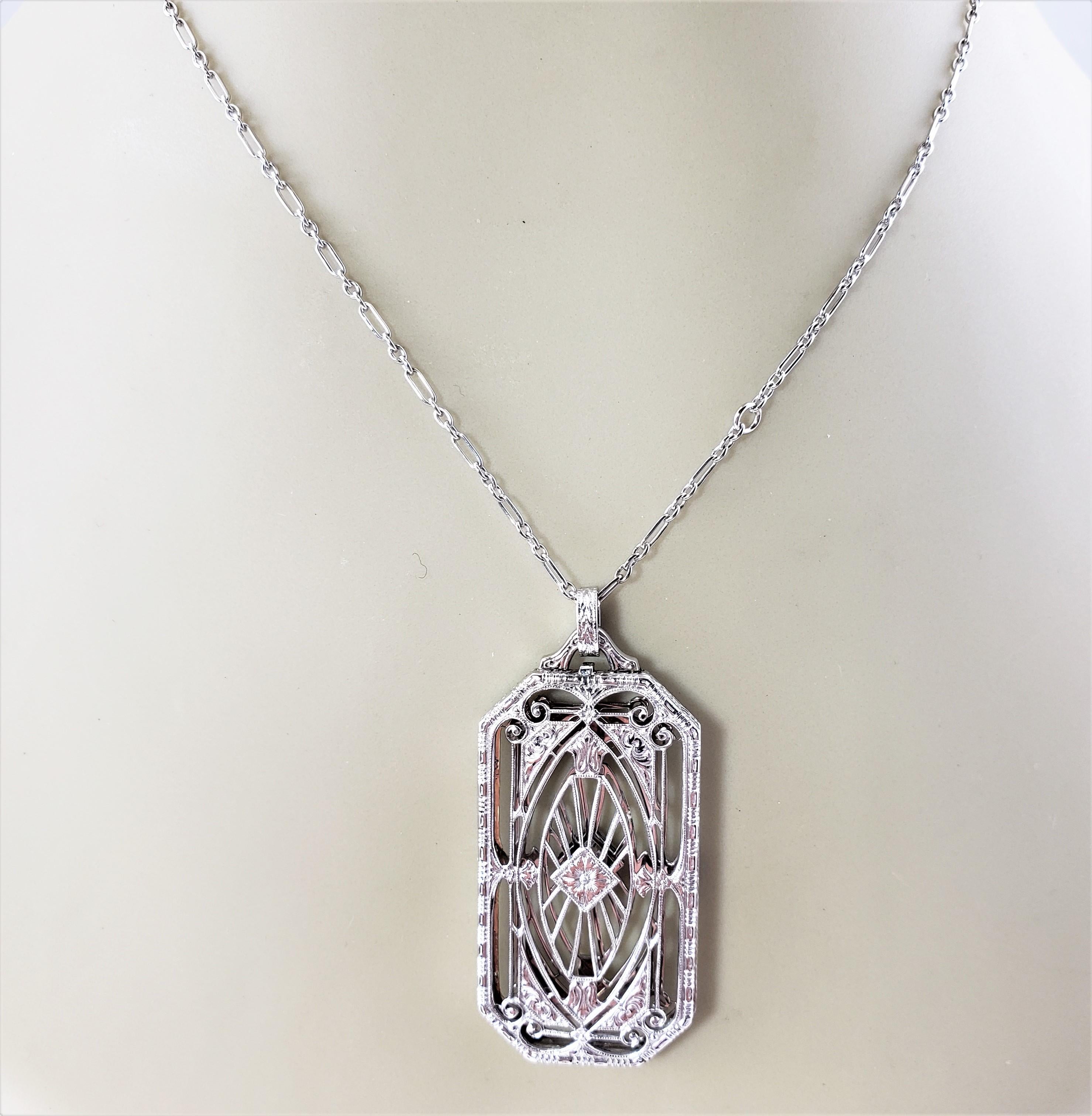 14 Karat White Gold and Diamond Filigree Pendant Necklace For Sale 2