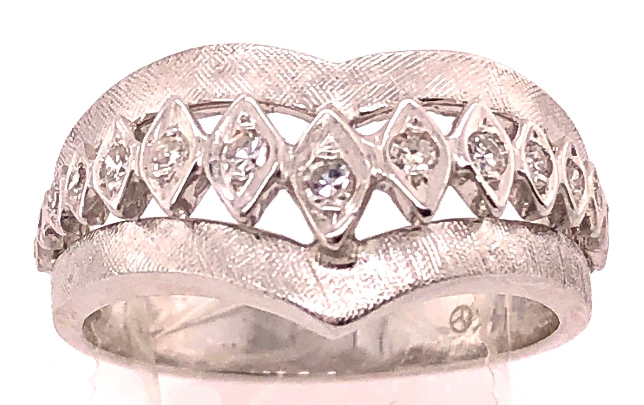 14 Karat White Gold and Diamond Geometric Ring or Bridal Band 0.33 TDW For Sale 1