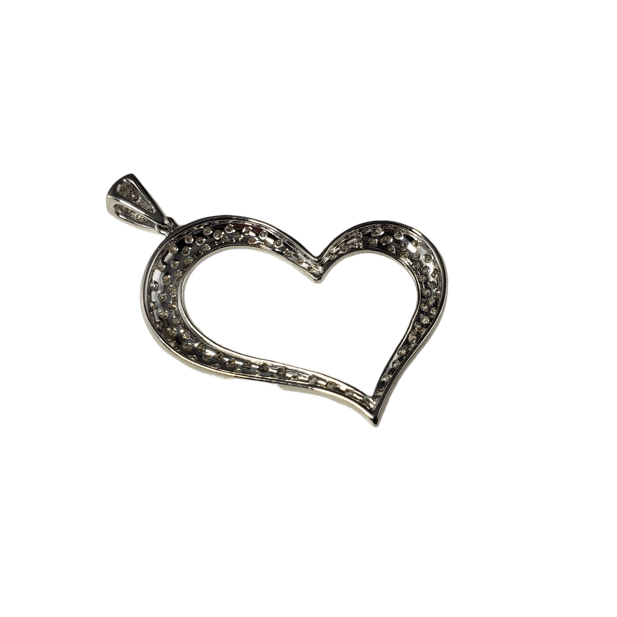 Ciondolo a cuore in oro bianco 14 carati e diamanti #14917 In condizioni buone in vendita a Washington Depot, CT
