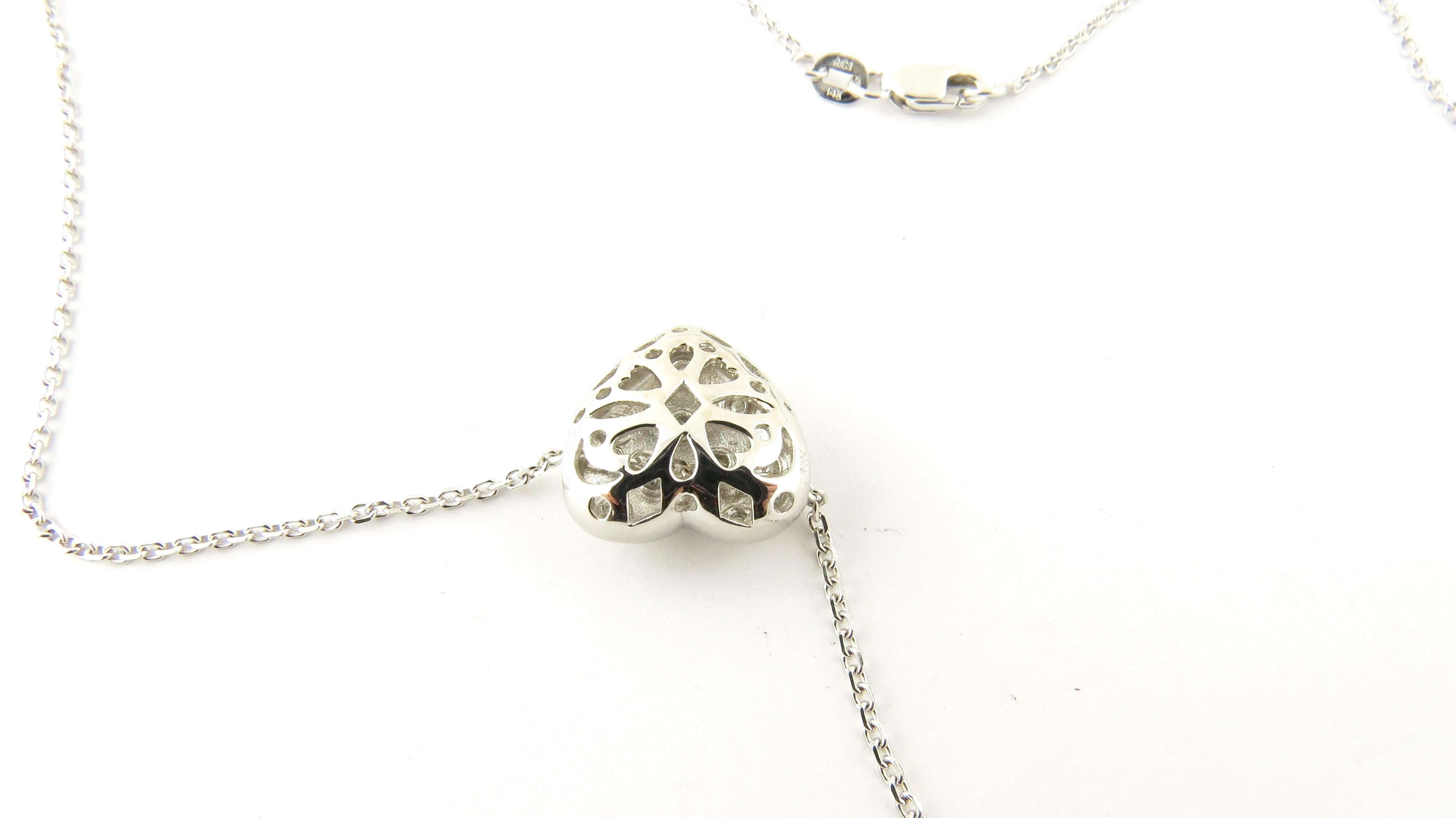 14 Karat White Gold and Diamond Heart Pendant Necklace In Good Condition For Sale In Washington Depot, CT
