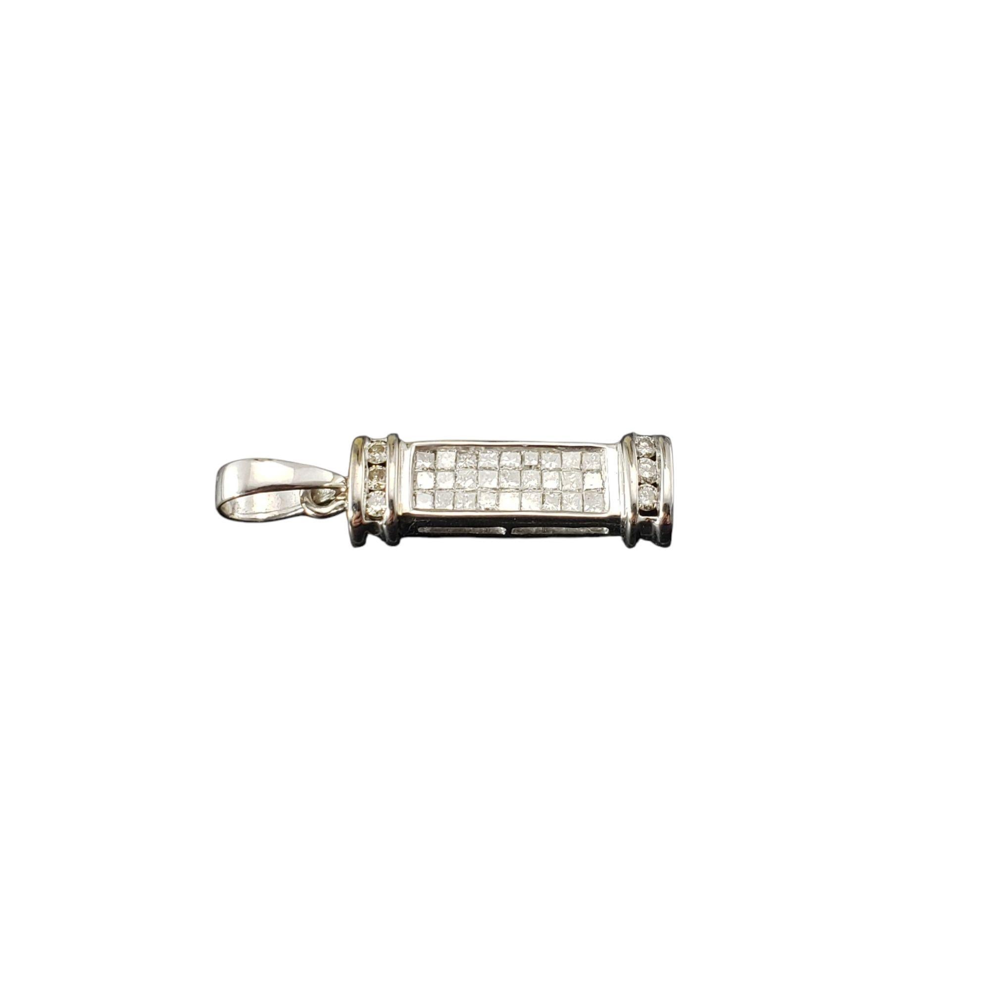 Taglio rotondo Ciondolo in oro bianco 14 carati e diamanti #21549 in vendita