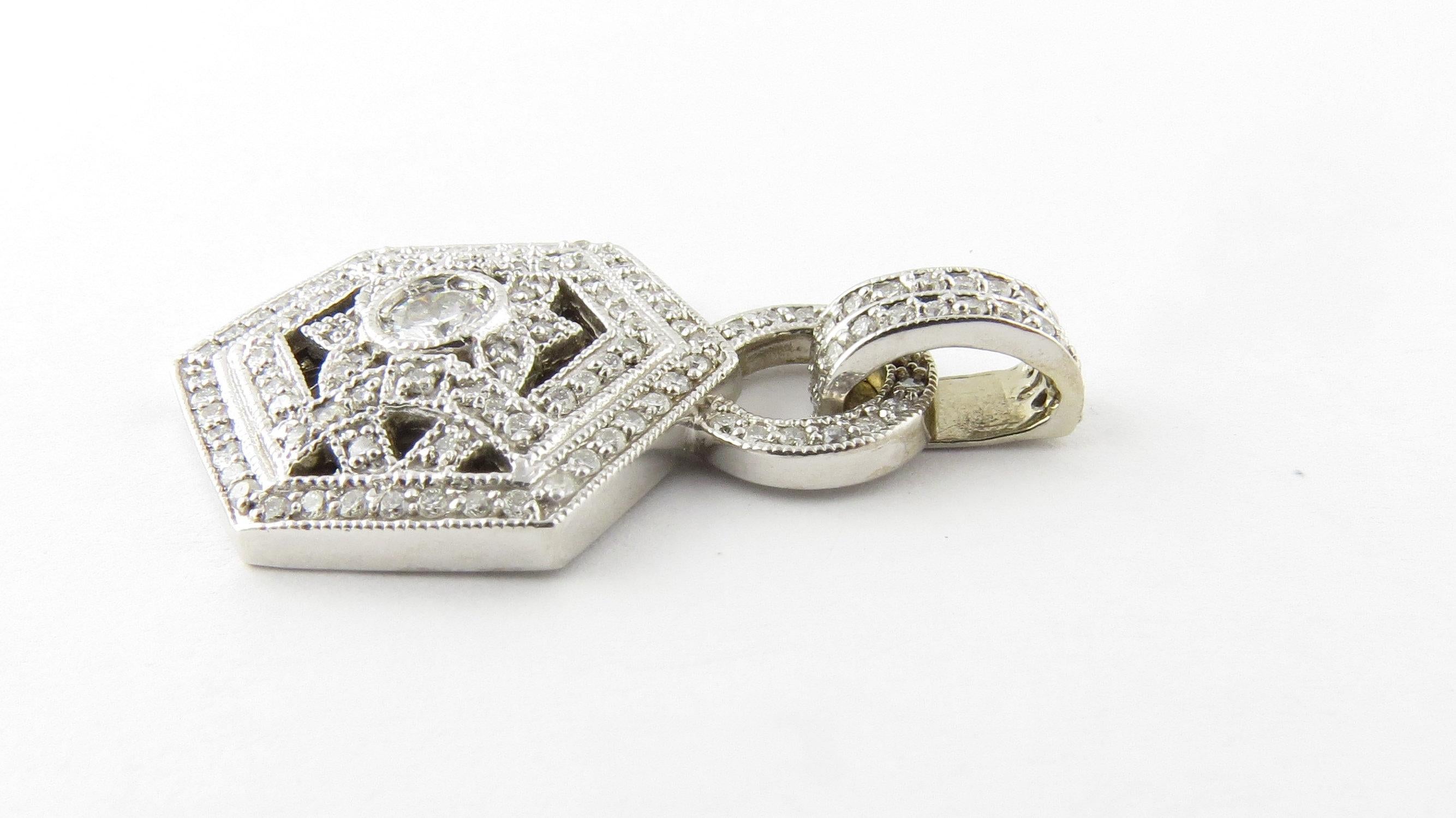 14 Karat White Gold and Diamond Pendant In Excellent Condition In Washington Depot, CT