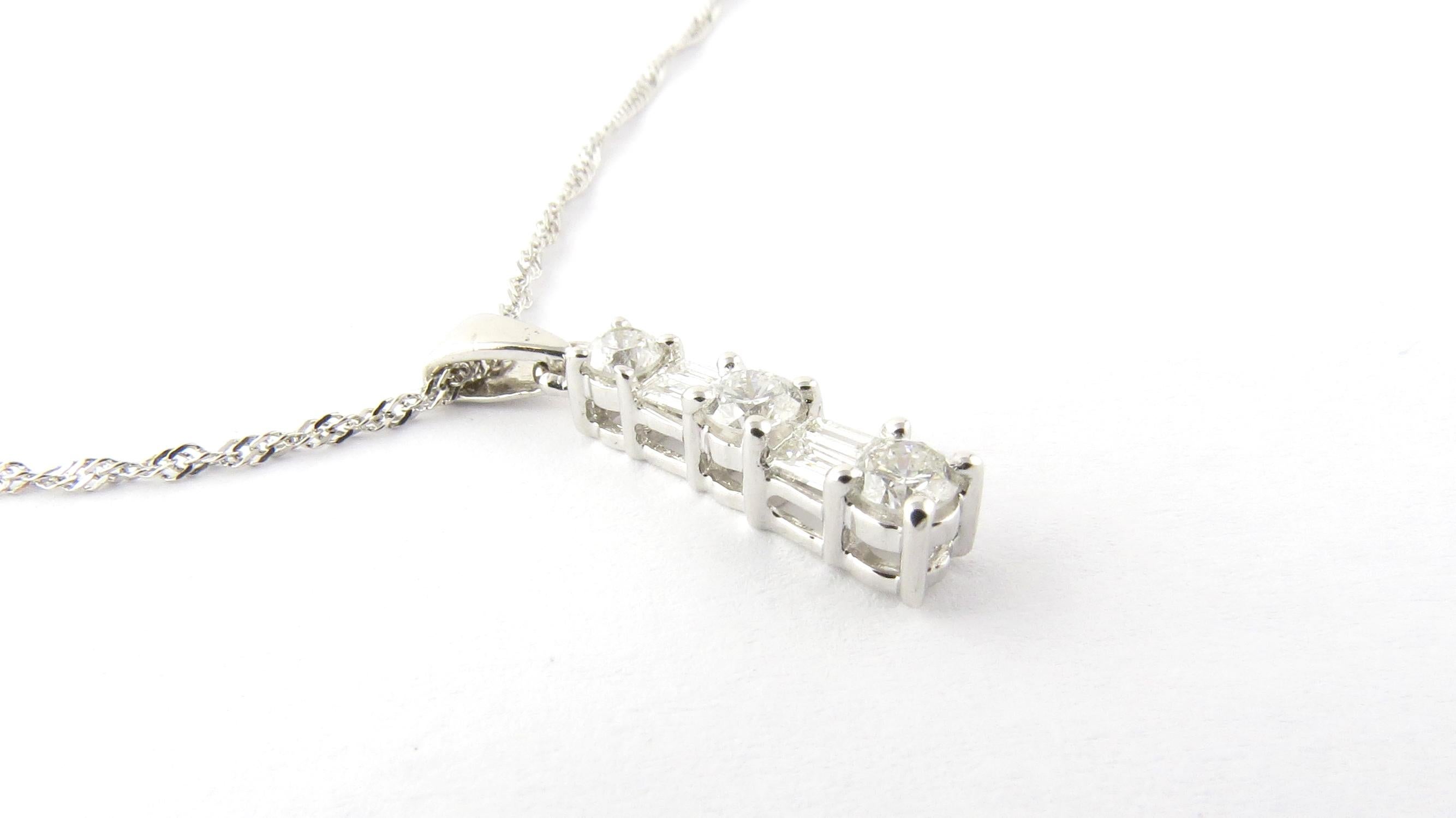 14 Karat White Gold and Diamond Pendant Necklace 2