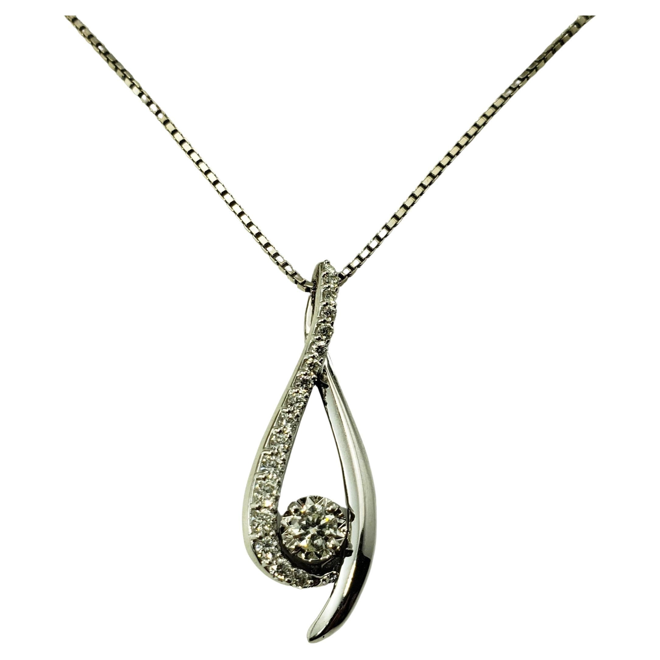 14 Karat White Gold and Diamond Pendant Necklace For Sale