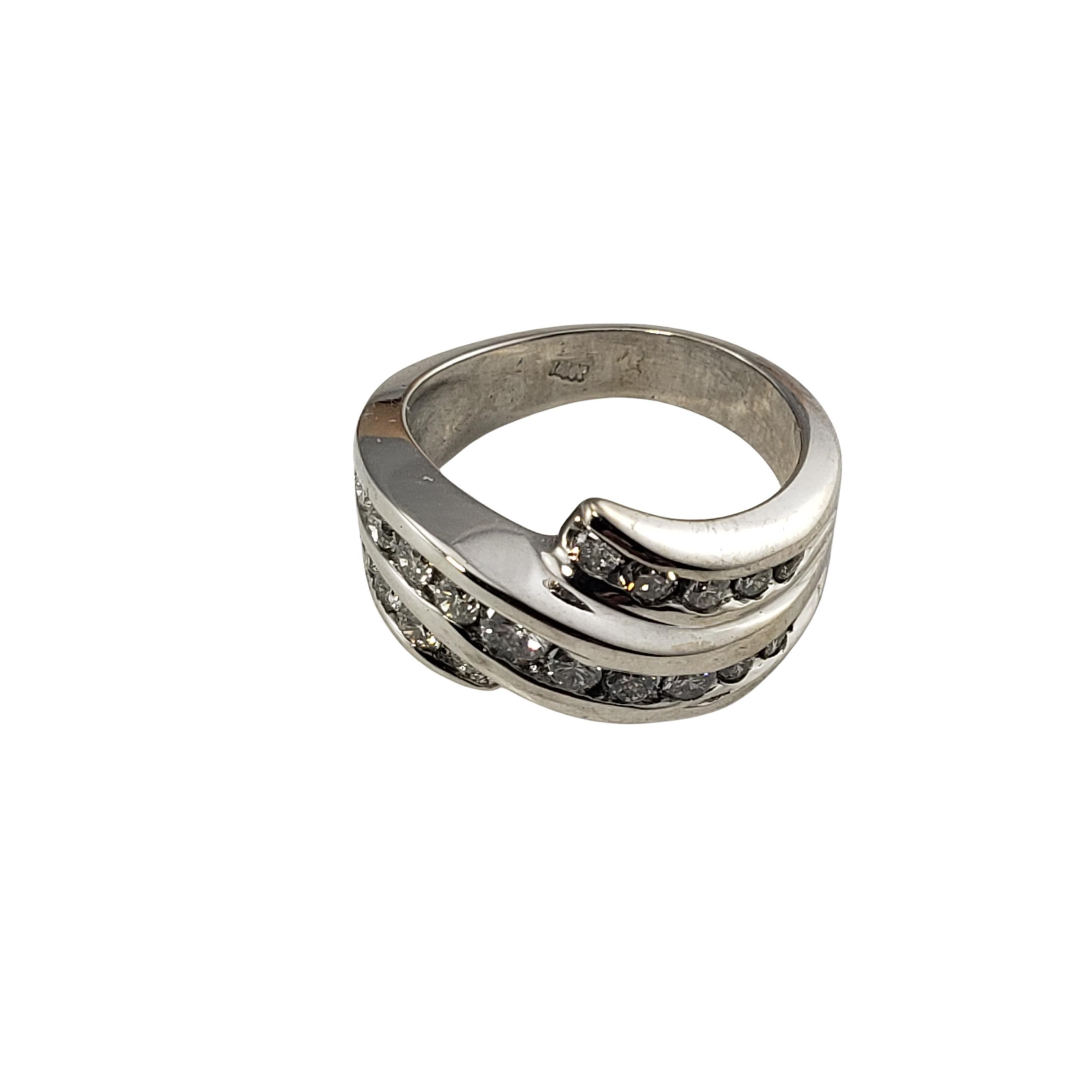 14 Karat White Gold and Diamond Ring Size 5.75-

This sparkling ring features 21 round brilliant cut diamonds set in beautifully detailed 14K white gold.  Width:  11 mm.  Shank: 4 mm.

Ring Size:  5.75

Weight:  4.6 dwt. /  7.2 gr.

Stamped: 