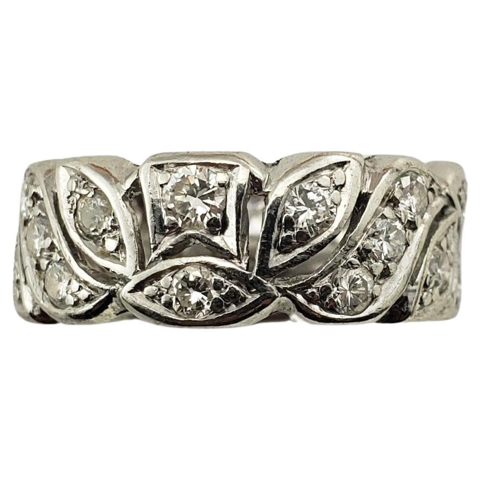 14 Karat White Gold and Diamond Ring For Sale