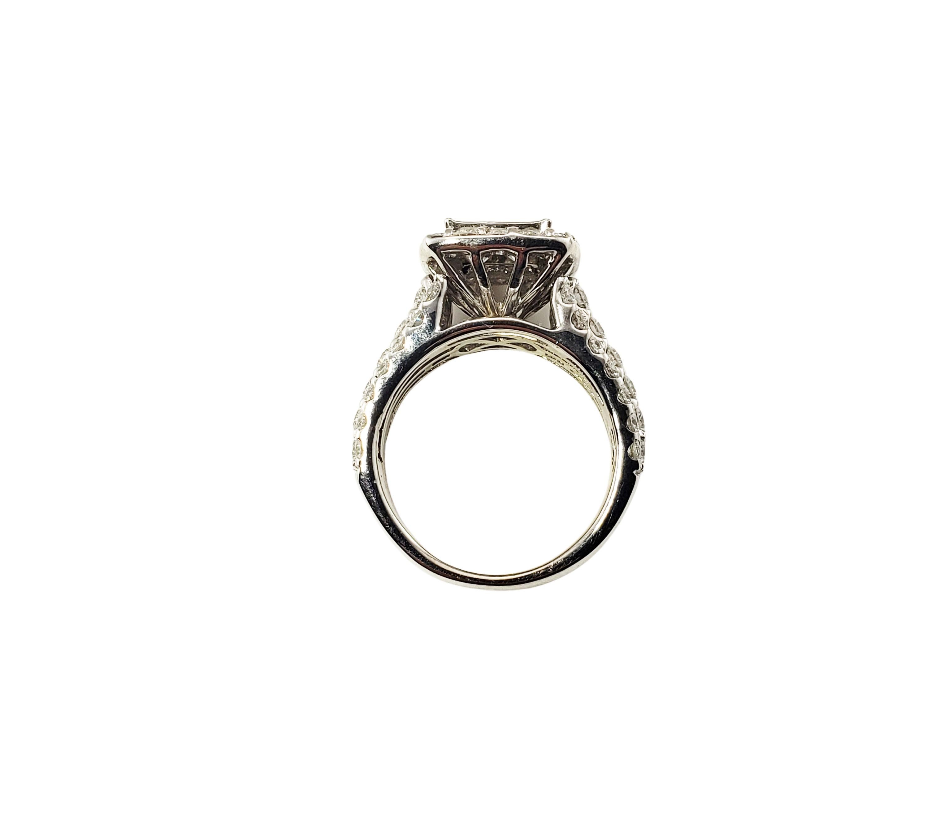 14 Karat White Gold and Diamond Ring Size 6.5 For Sale 2