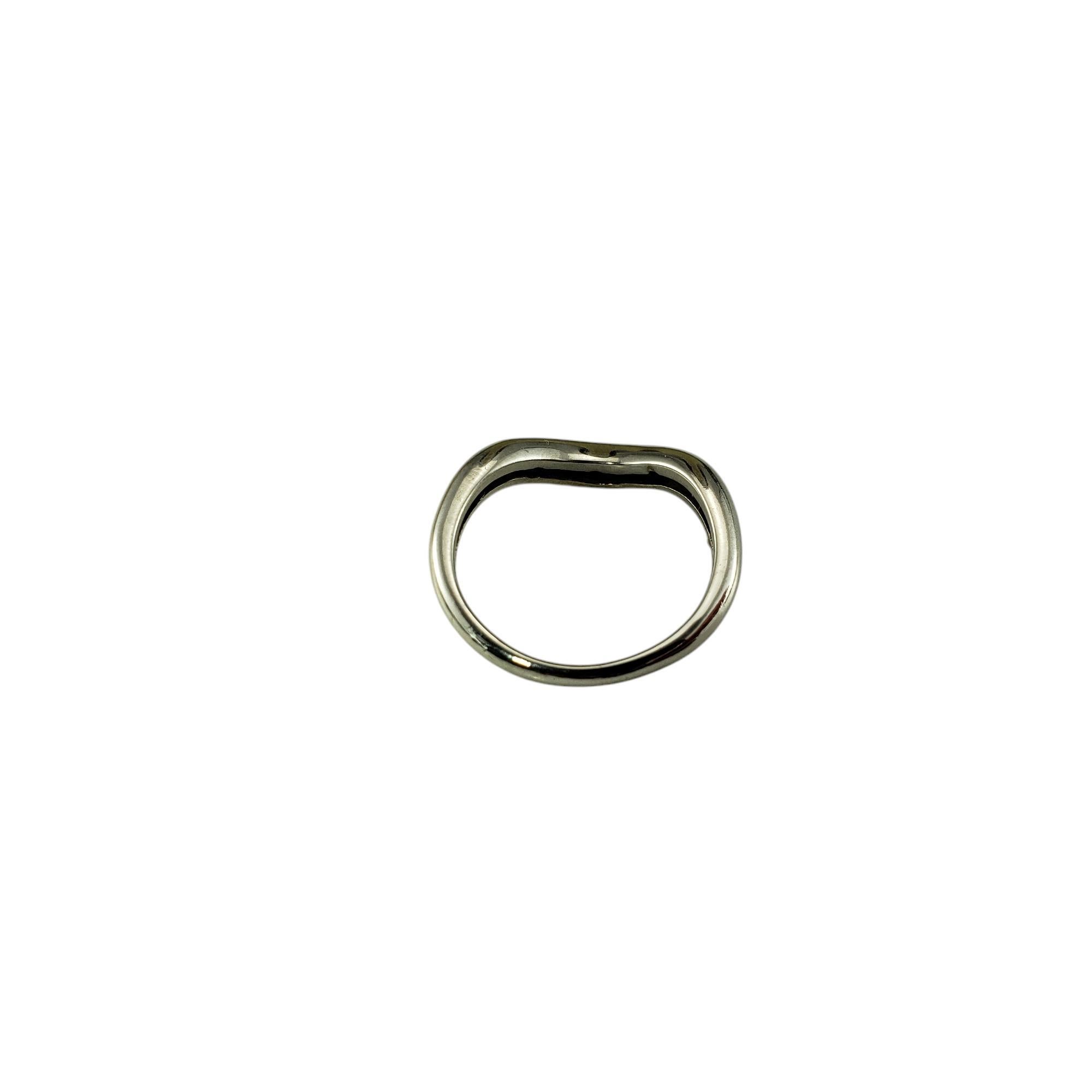 Anillo Onda Oro Blanco 14 Kilates y Diamantes Talla 6.25 #19753 en Bueno estado para la venta en Washington Depot, CT