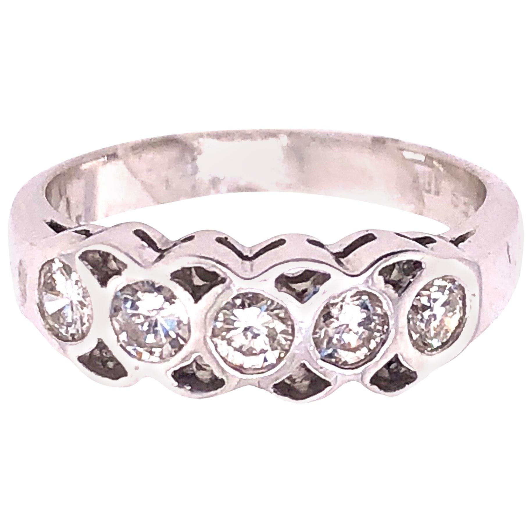 14 Karat White Gold and Diamond Wedding Band Bridal Ring 0.50 TDW For Sale