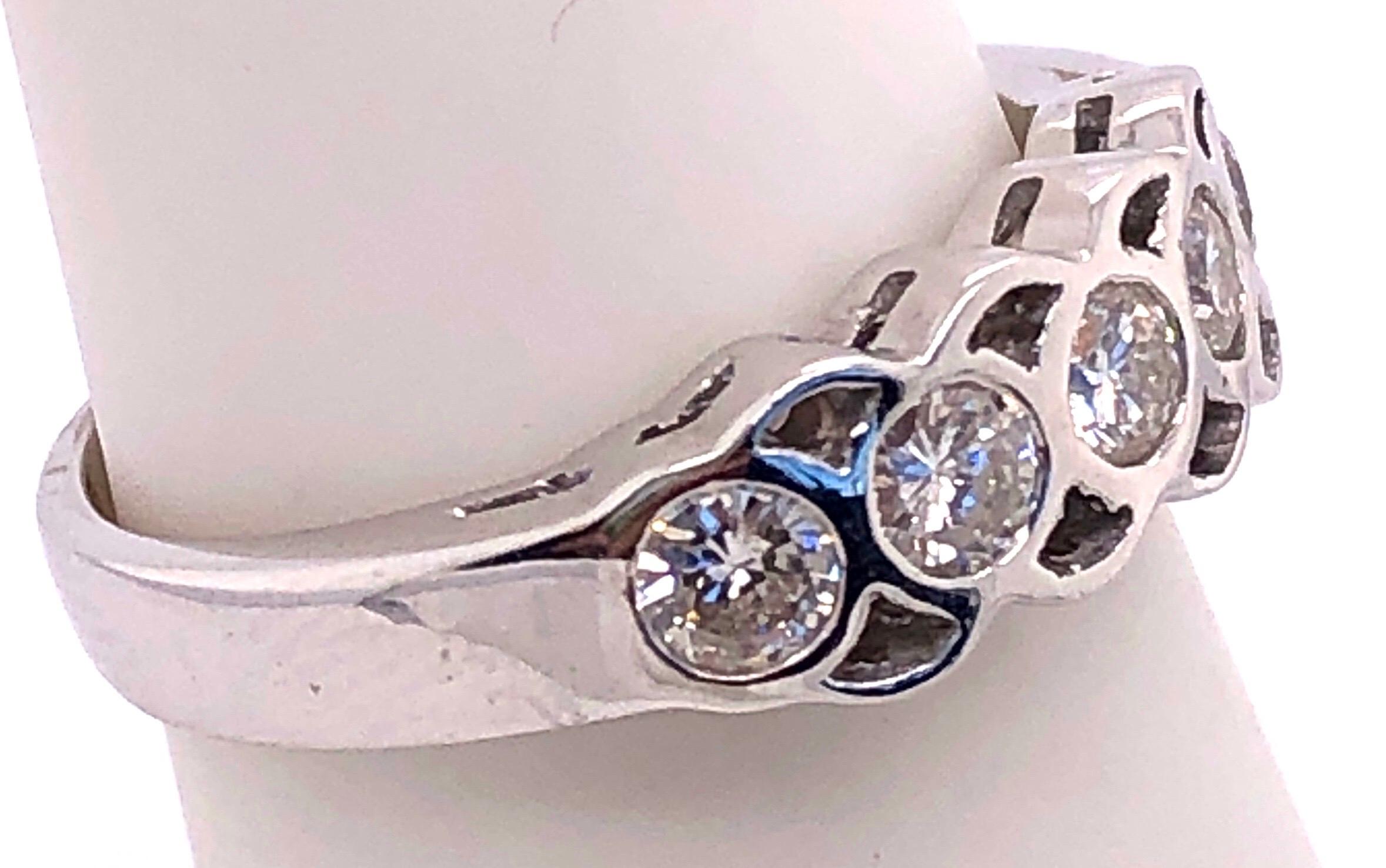 14 Karat White Gold and Diamond Wedding Band Bridal Ring 0.50 TDW For Sale 3