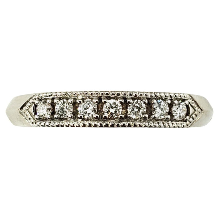 14 Karat White Gold and Diamond Wedding Band Ring For Sale at 1stDibs