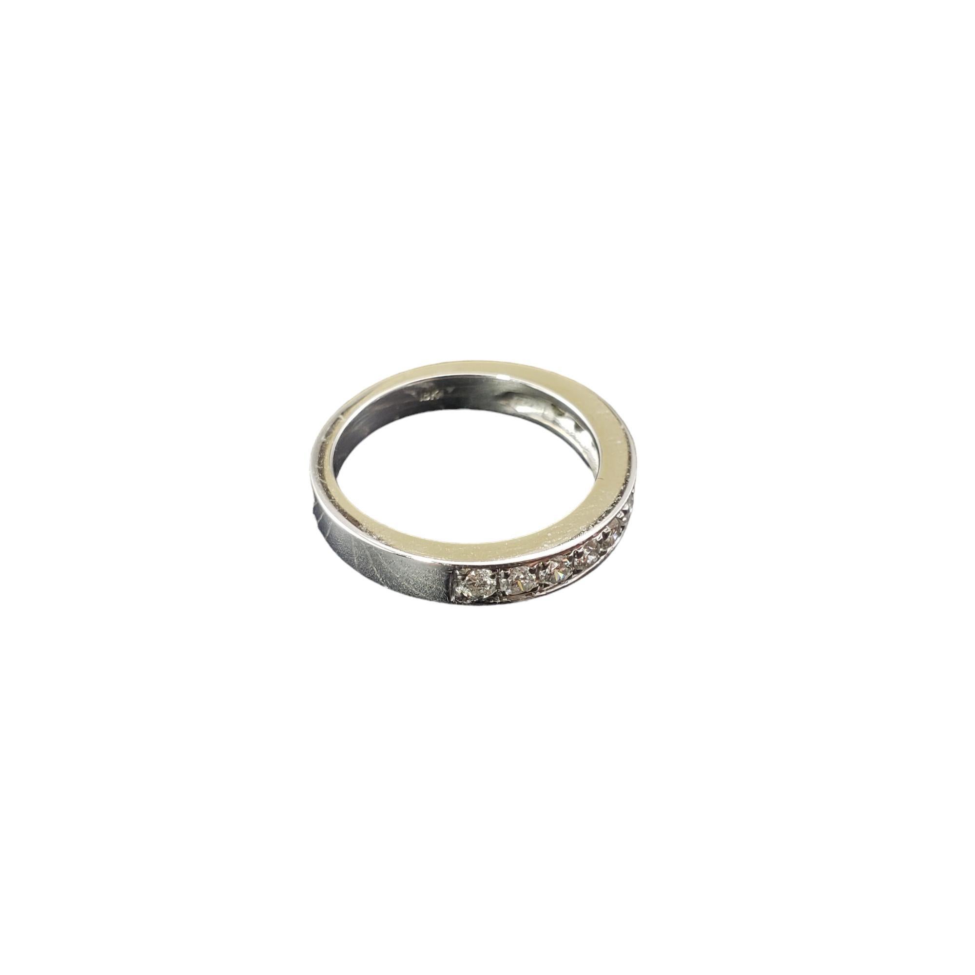14 Karat Weißgold und Diamant-Hochzeitsring Größe 4,5-4.75 #18098 im Zustand „Gut“ im Angebot in Washington Depot, CT