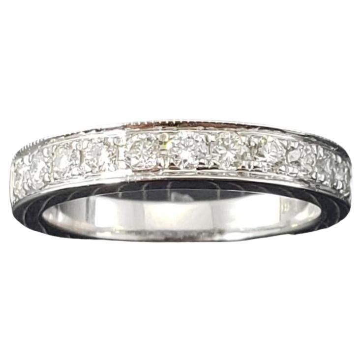 14 Karat White Gold and Diamond Wedding Band Ring Size 4.5-4.75 #18098