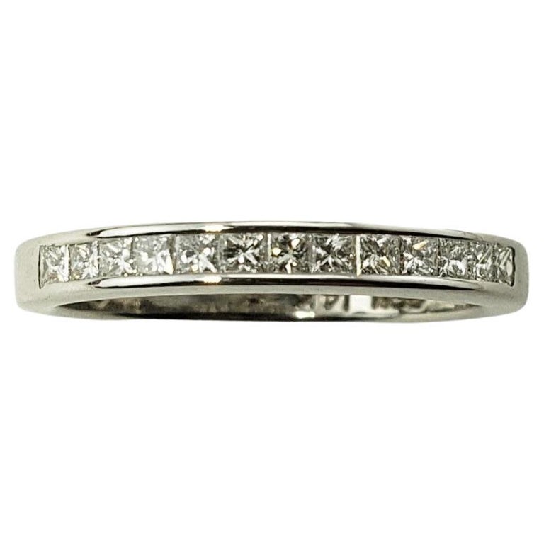 14 Karat White Gold and Diamond Wedding Band Ring For Sale at 1stDibs