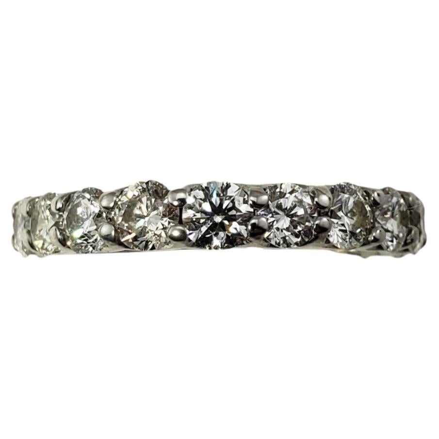 14 Karat White Gold and Diamond Wedding Band Ring For Sale