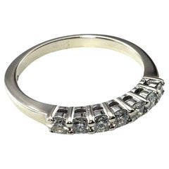 Alliance en or blanc 14 carats et diamants taille 8 n° 15211