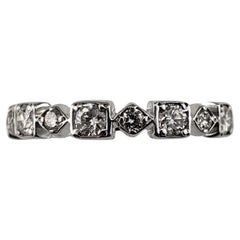 14 Karat Weißgold und Diamant-Hochzeitsring Größe 6 #18980