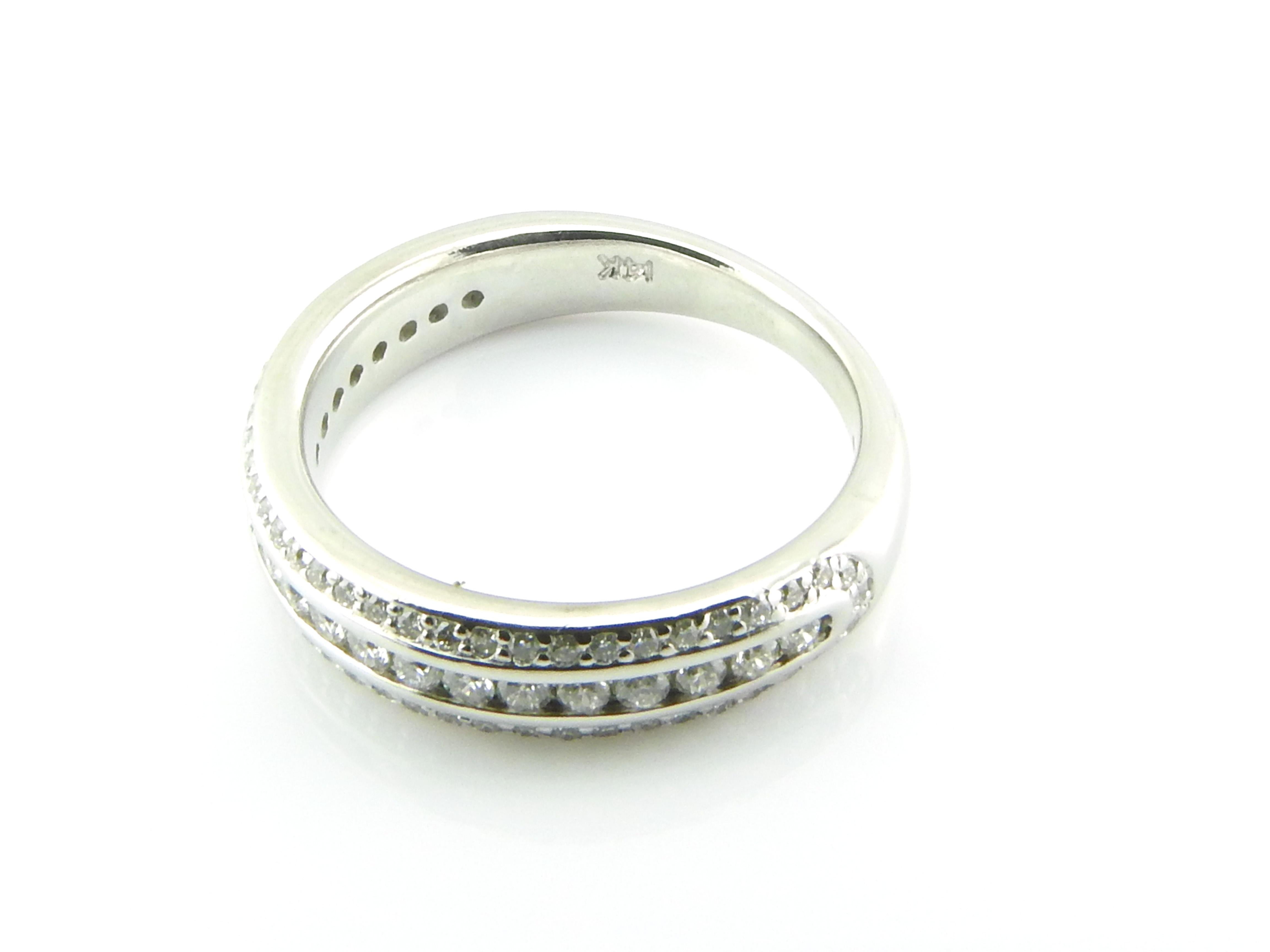 14 Karat White Gold and Diamond Wedding Band Size 6.25 #5245 For Sale 3