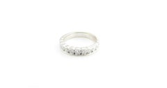 Alliance en or blanc 14 carats et diamants