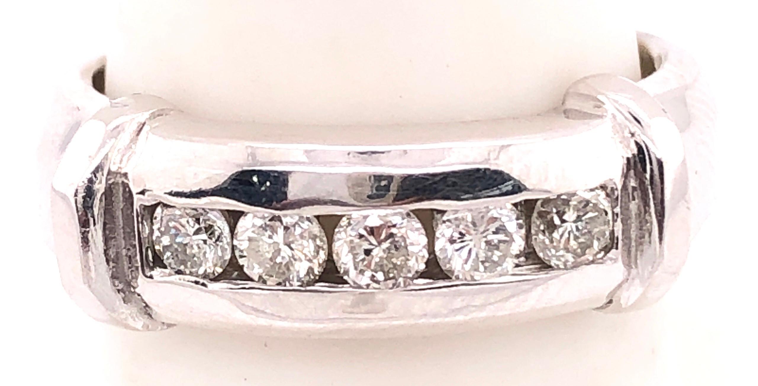 14 Karat Weißgold und fünf Diamanten Brautring Ehering im Zustand „Gut“ im Angebot in Stamford, CT