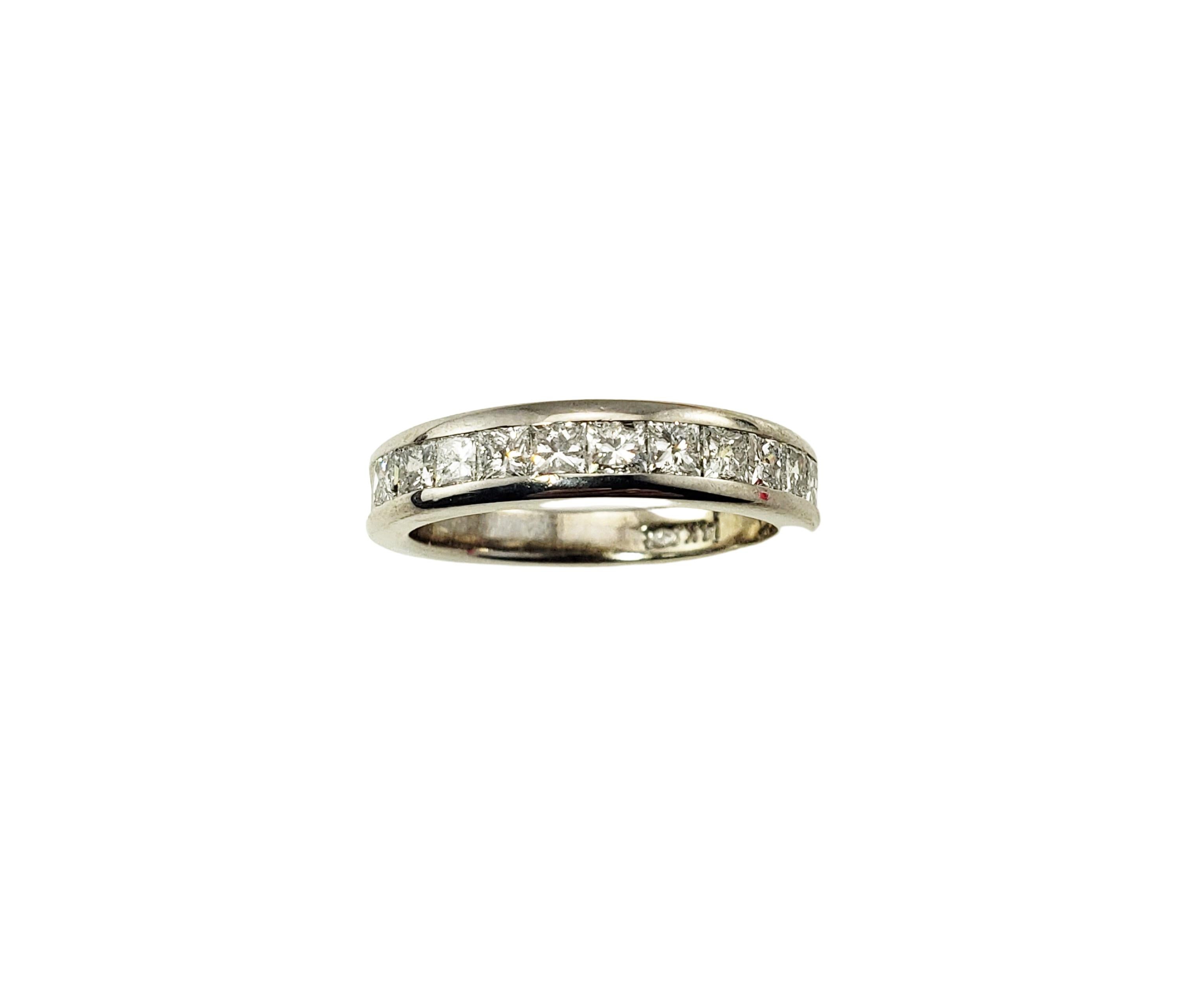14 Karat White Gold Princess Cut Diamond Wedding Band Ring Size 7-

This sparkling band features 11 princess cut diamonds set in classic 14K white gold.  Width:  4 mm.  Shank:  3 mm.

Approximate total diamond weight:  .45 ct.

Diamond color: