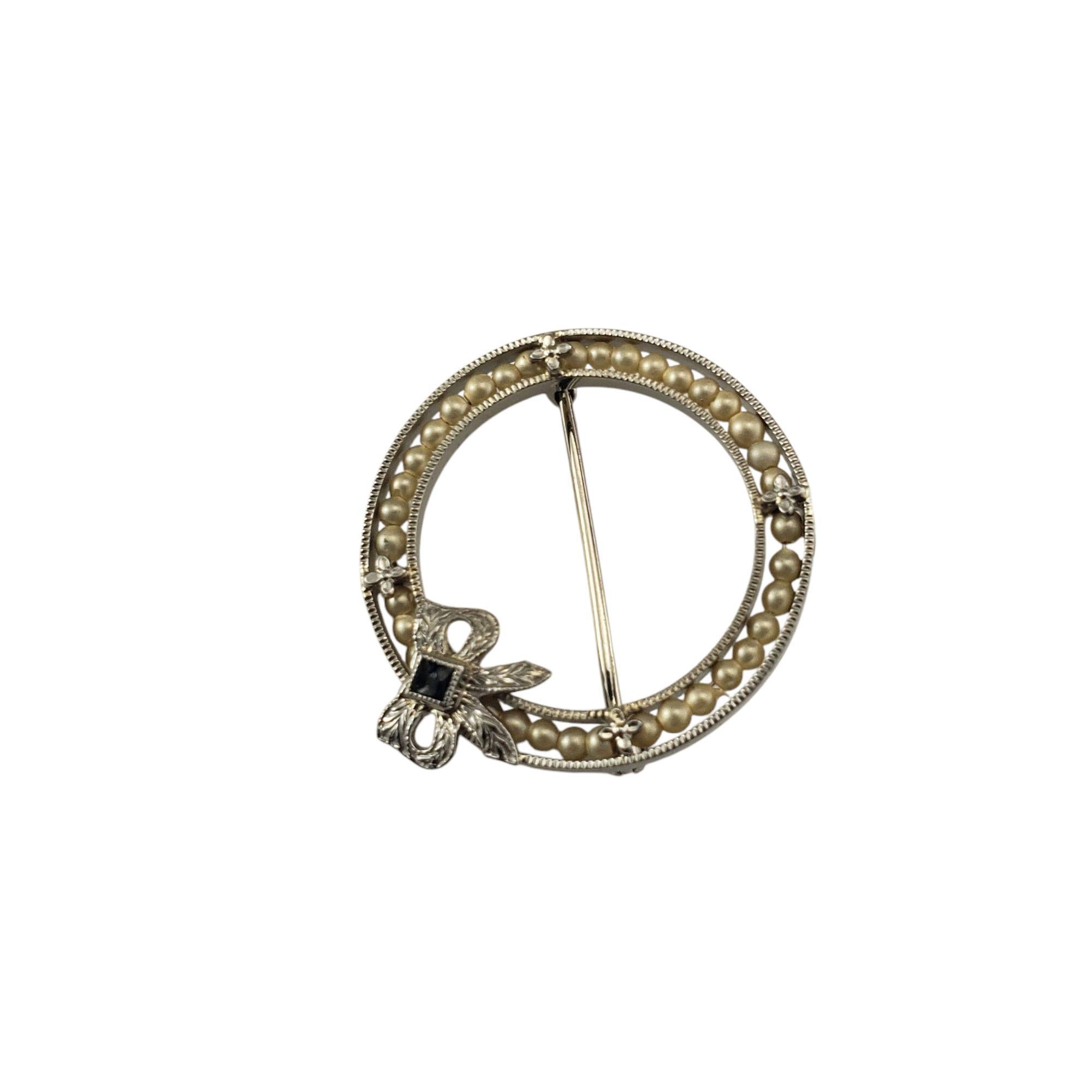 14 Karat Weißgold und Saatperlen Kreis Anstecknadel/Brosche #21402 (Rundschliff) im Angebot