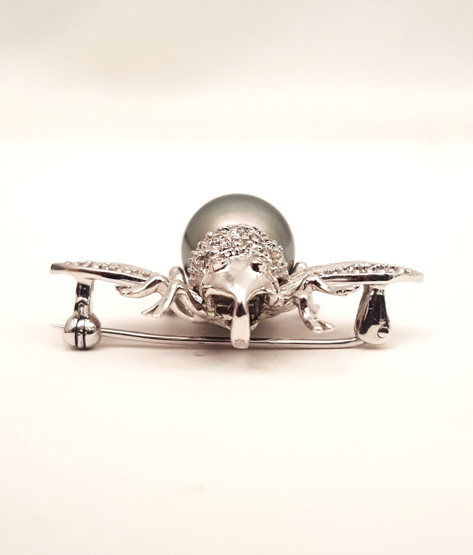 Contemporary 14 Karat White Gold and Sterling Silver Faux Pearl and Diamond Bee Brooch