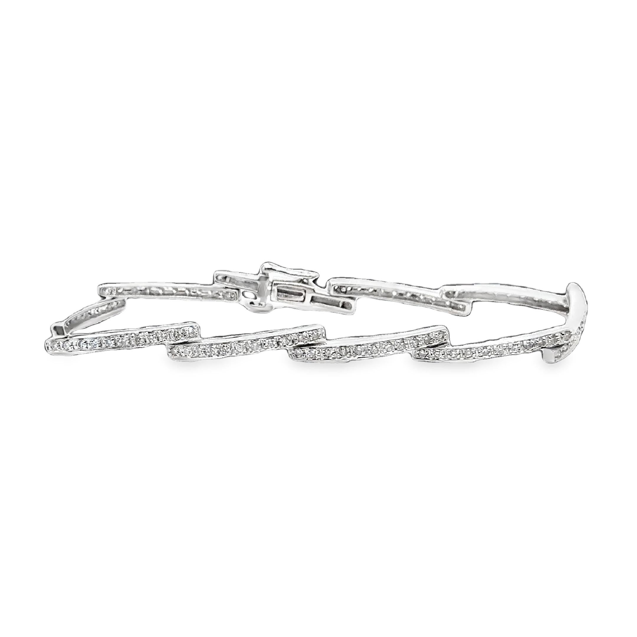 Bracciale con diamanti A Link in oro bianco 14 carati