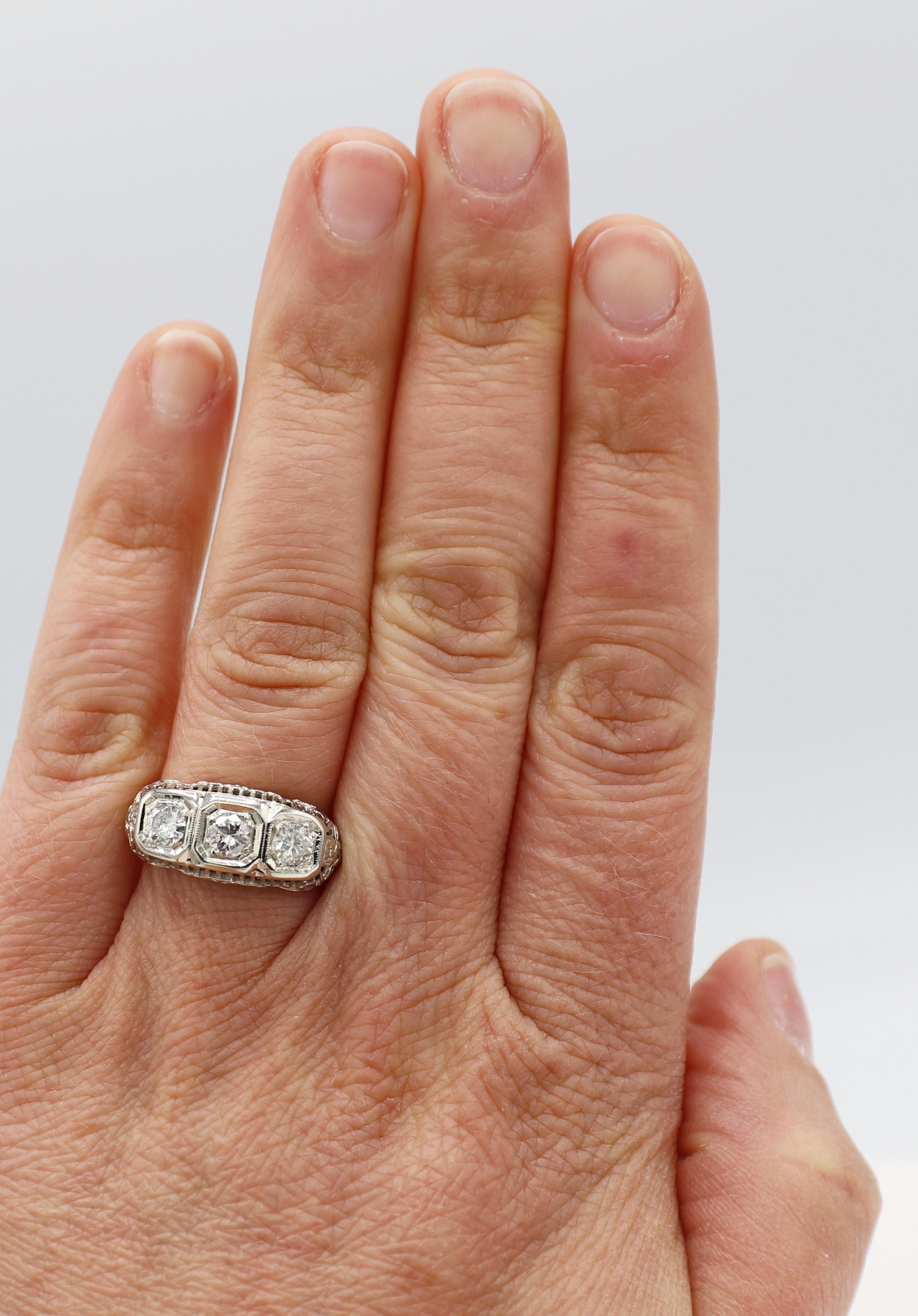 14 Karat White Gold Antique Natural Diamond Three-Stone Filigree Band Ring For Sale 1