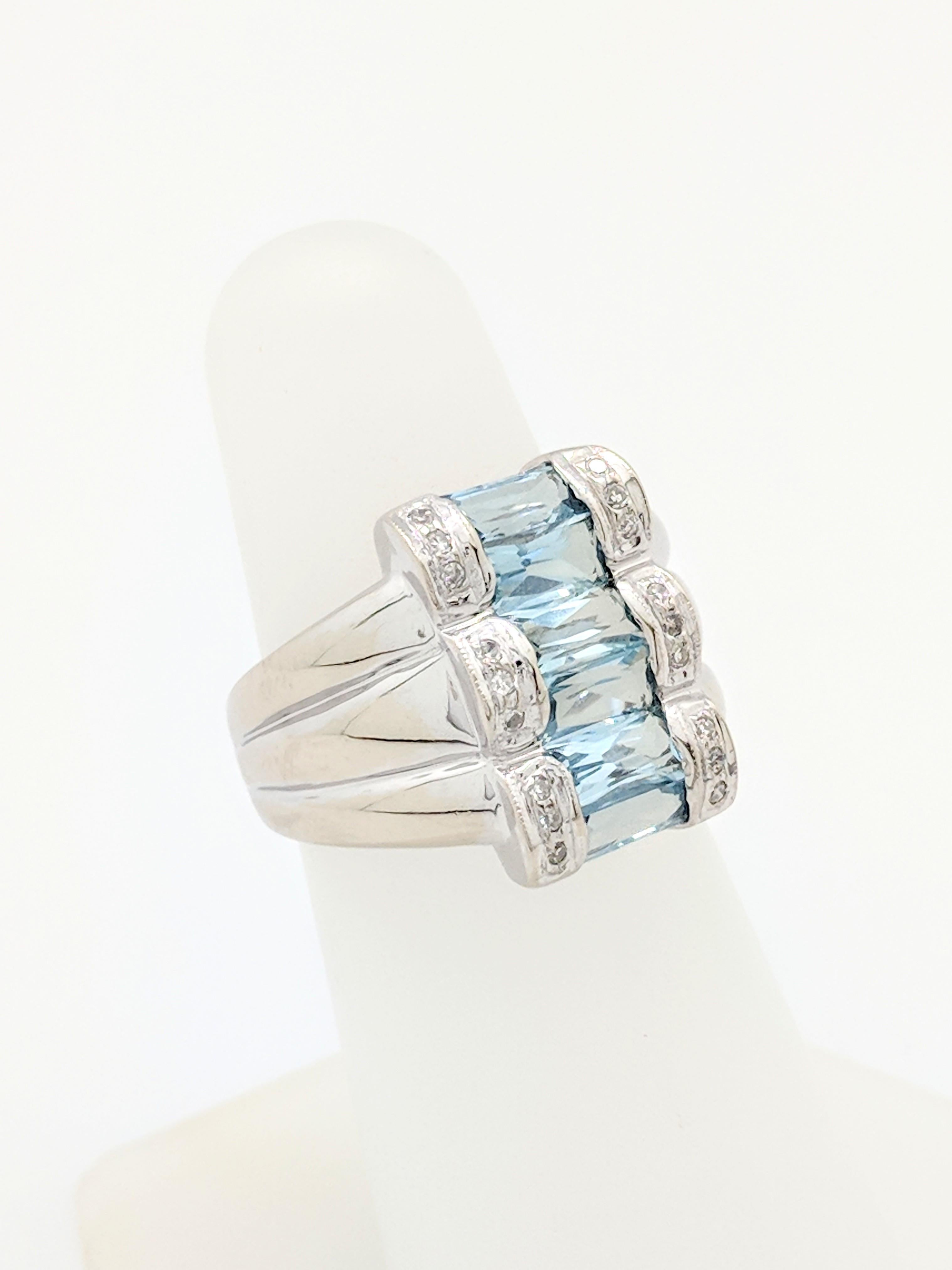 14 Karat White Gold Aquamarine and Diamond Ring 4