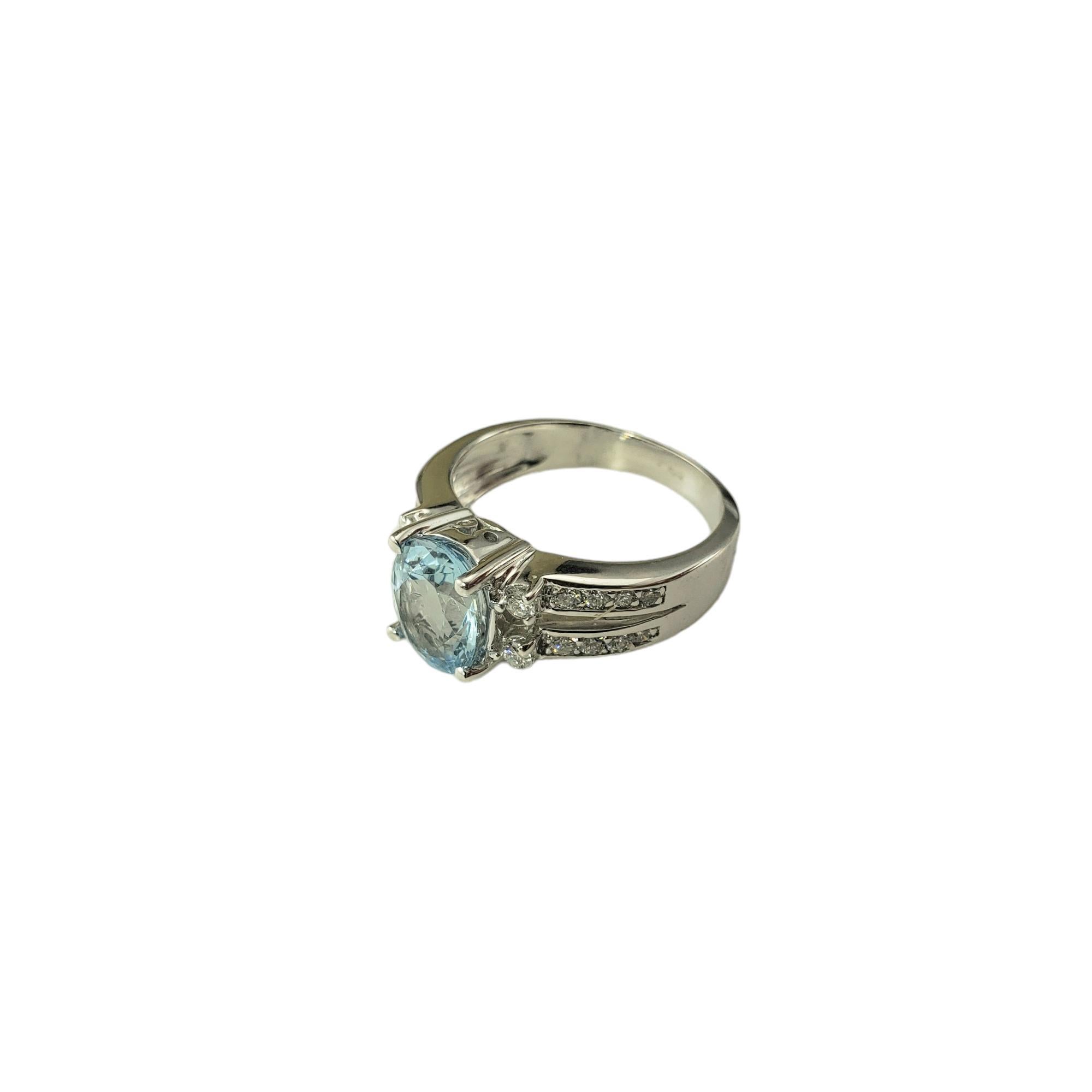 14 Karat White Gold Aquamarine and Diamond Ring Size 6.75  #17891 In Good Condition For Sale In Washington Depot, CT