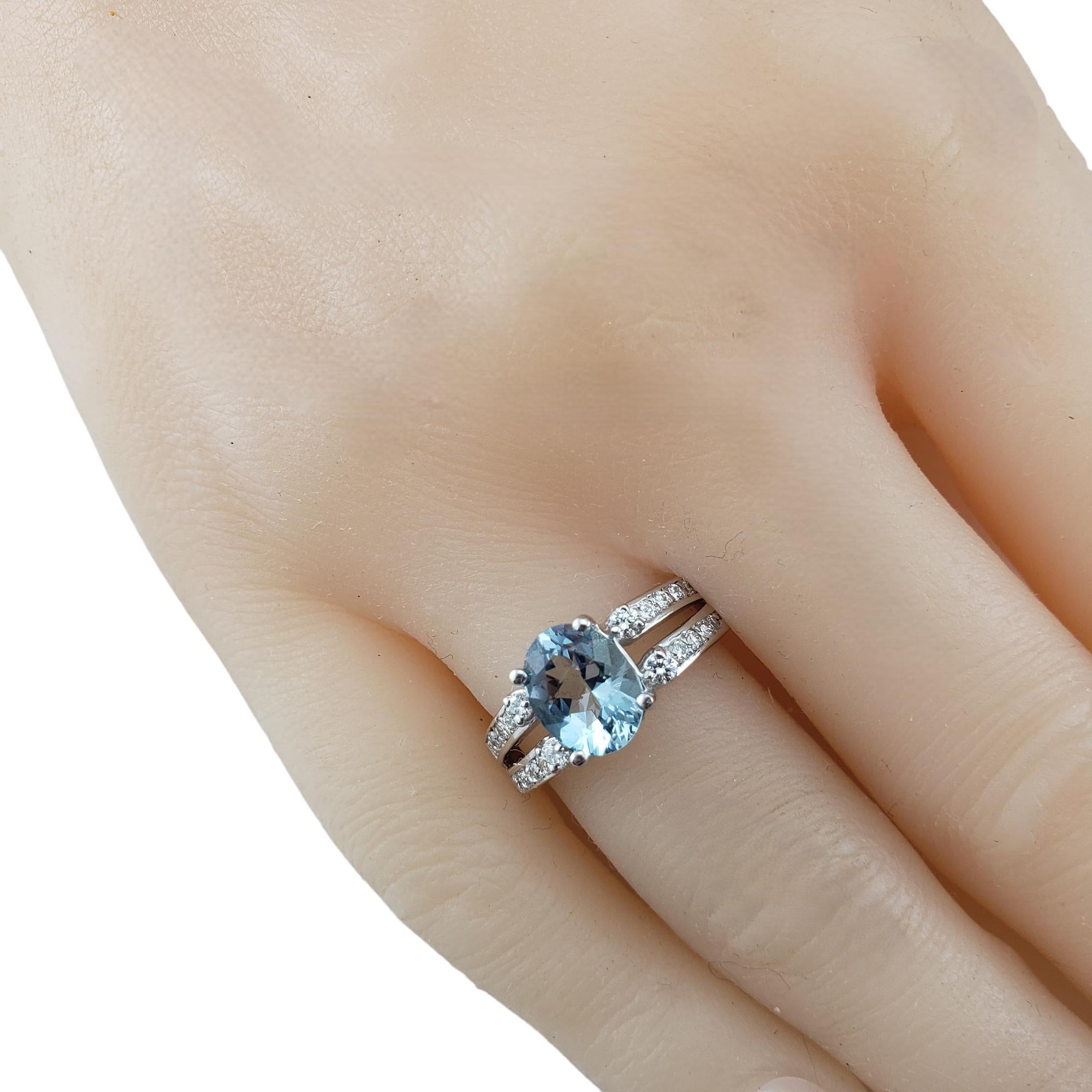 14 Karat White Gold Aquamarine and Diamond Ring Size 6.75  #17891 For Sale 3