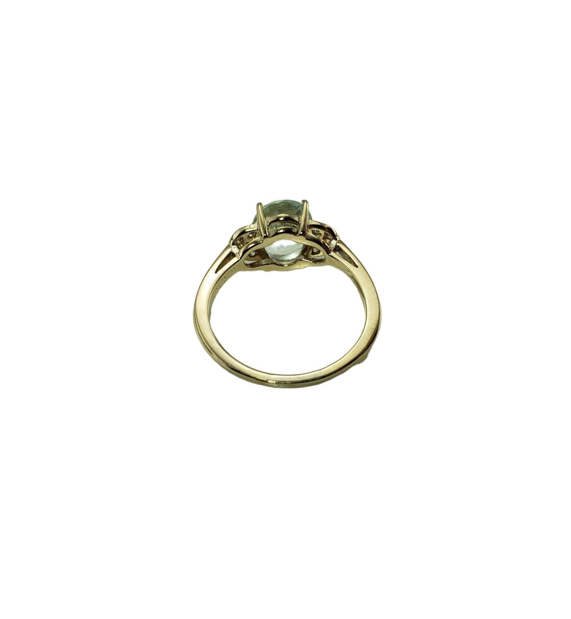 Taille ovale Bague en or blanc 14 carats aigue-marine et diamant #13330 en vente