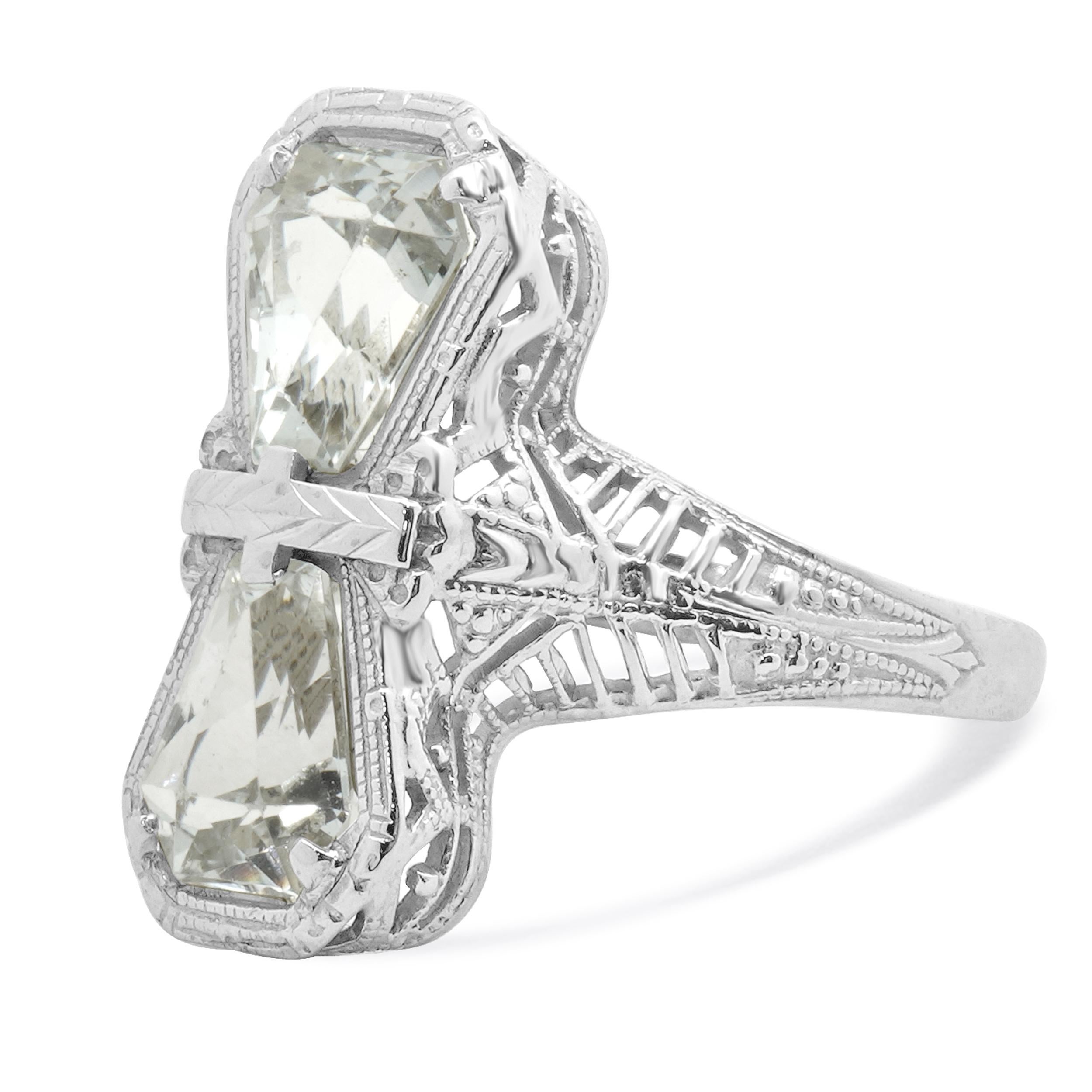 Designer: personalizzato
Materiale: oro bianco 14 carati
Acquamarina: 1,40cttw
Dimensione: 4.25
Peso: 2.34 grammi