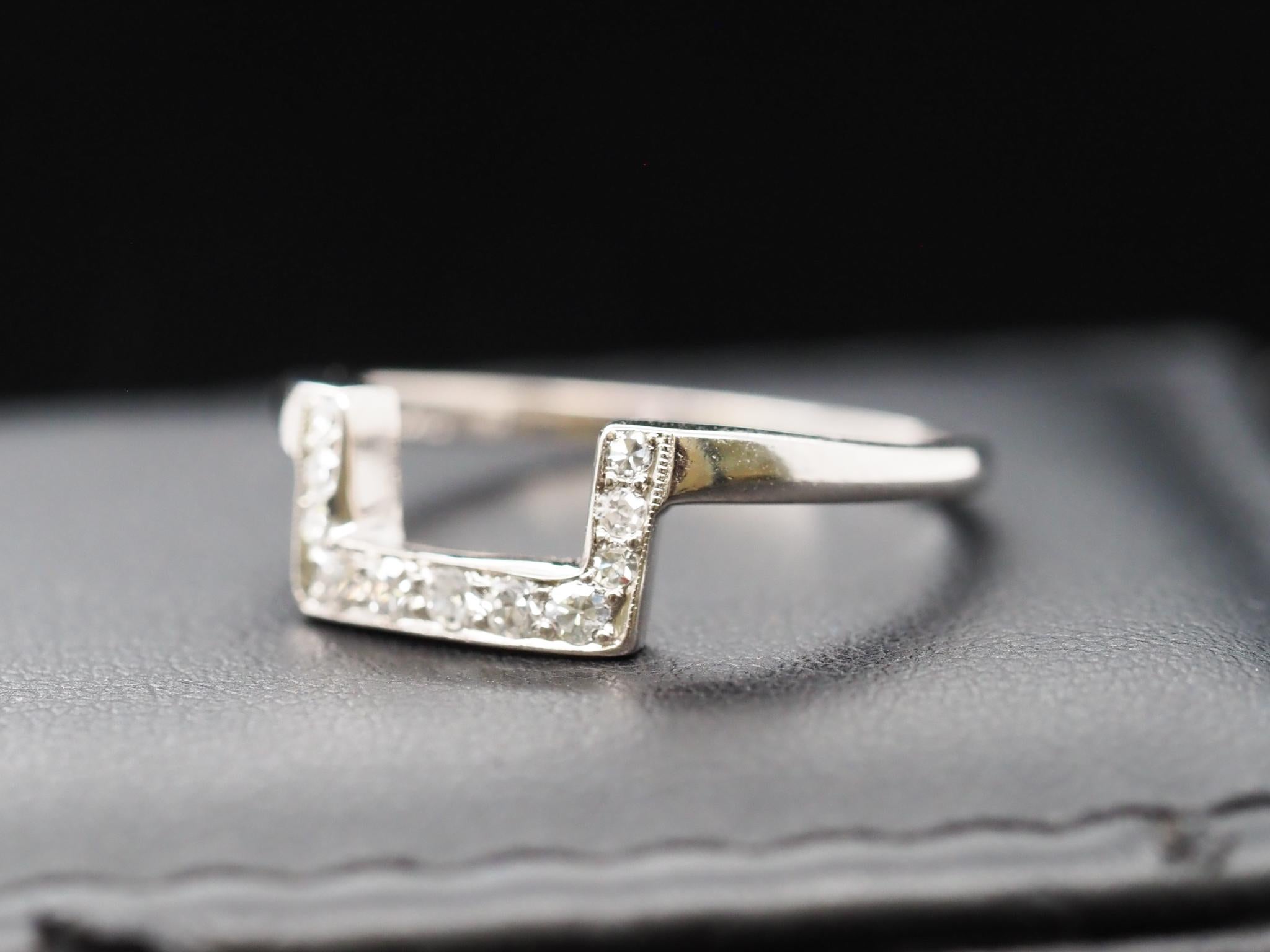 Old European Cut 14 Karat White Gold Art Deco Old European Diamond Engagement Ring and Band Set For Sale